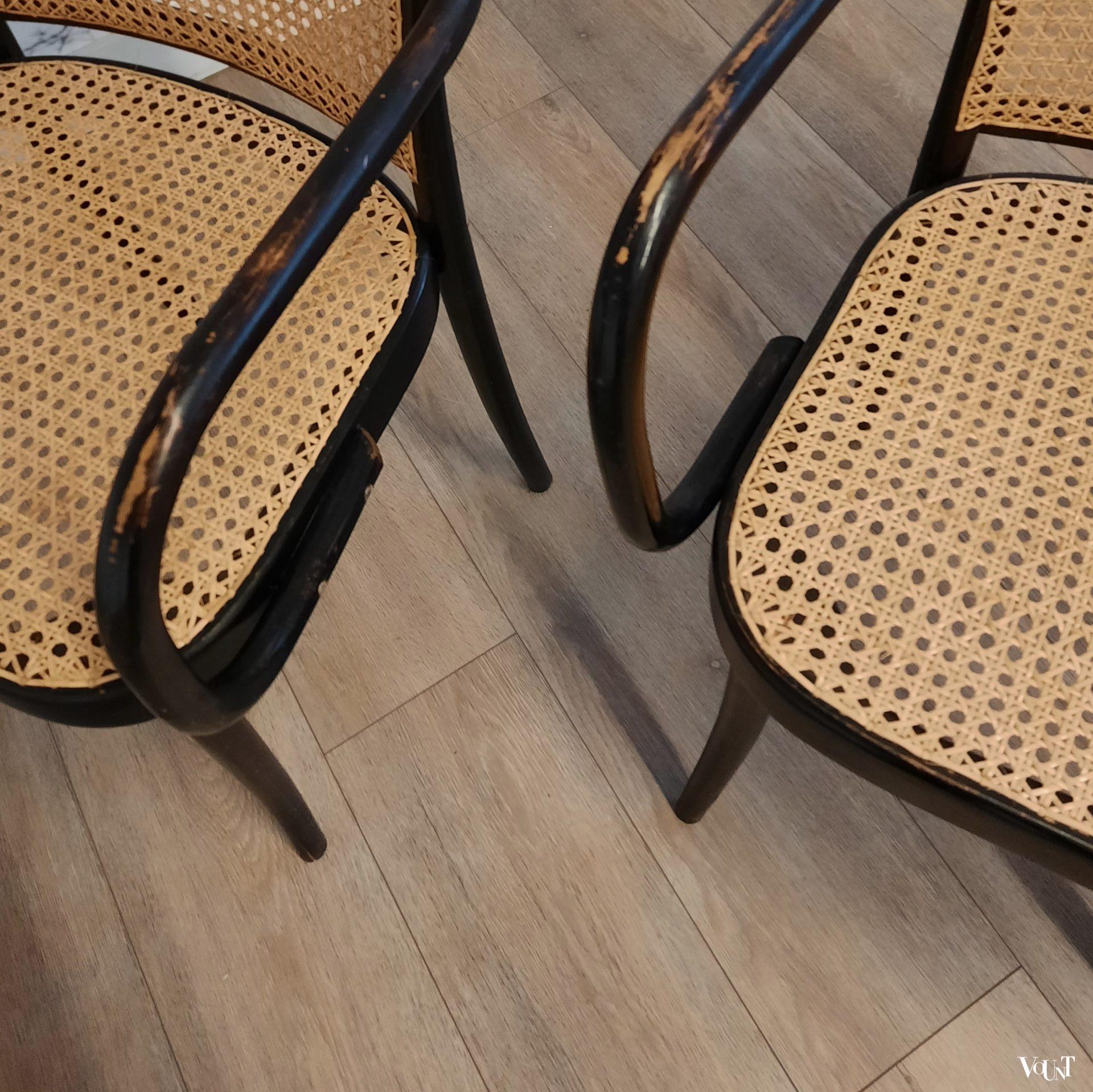 Set van 4 zwarte Praag of 811 stoelen, jaren '60/'70