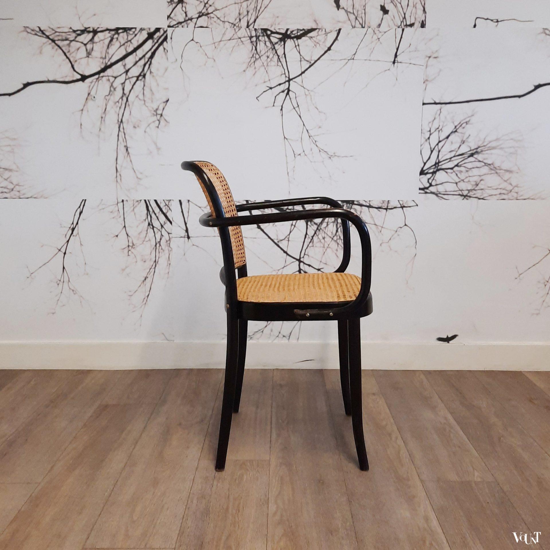 Set van 4 zwarte Praag of 811 stoelen, jaren '60/'70