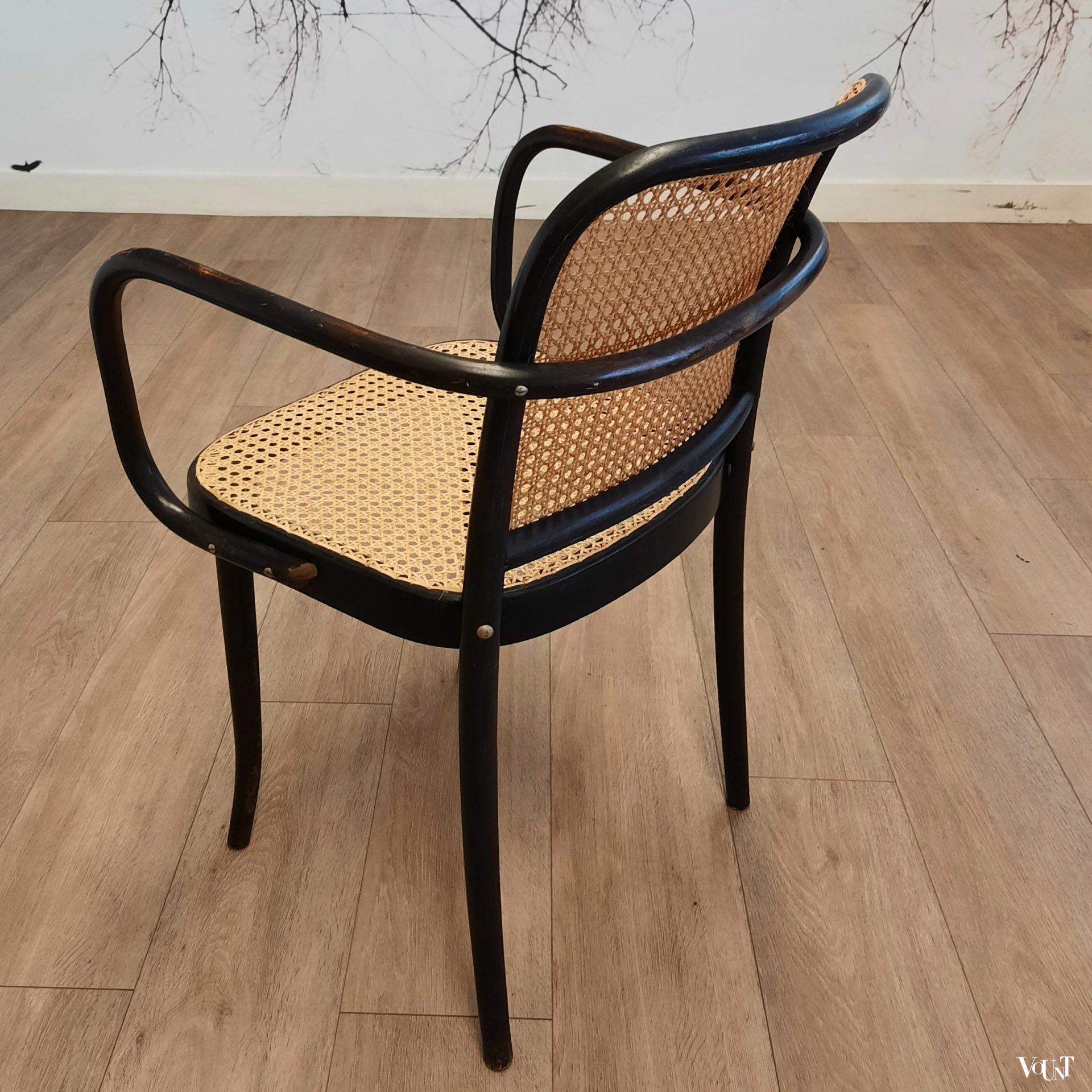 Set van 4 zwarte Praag of 811 stoelen, jaren '60/'70