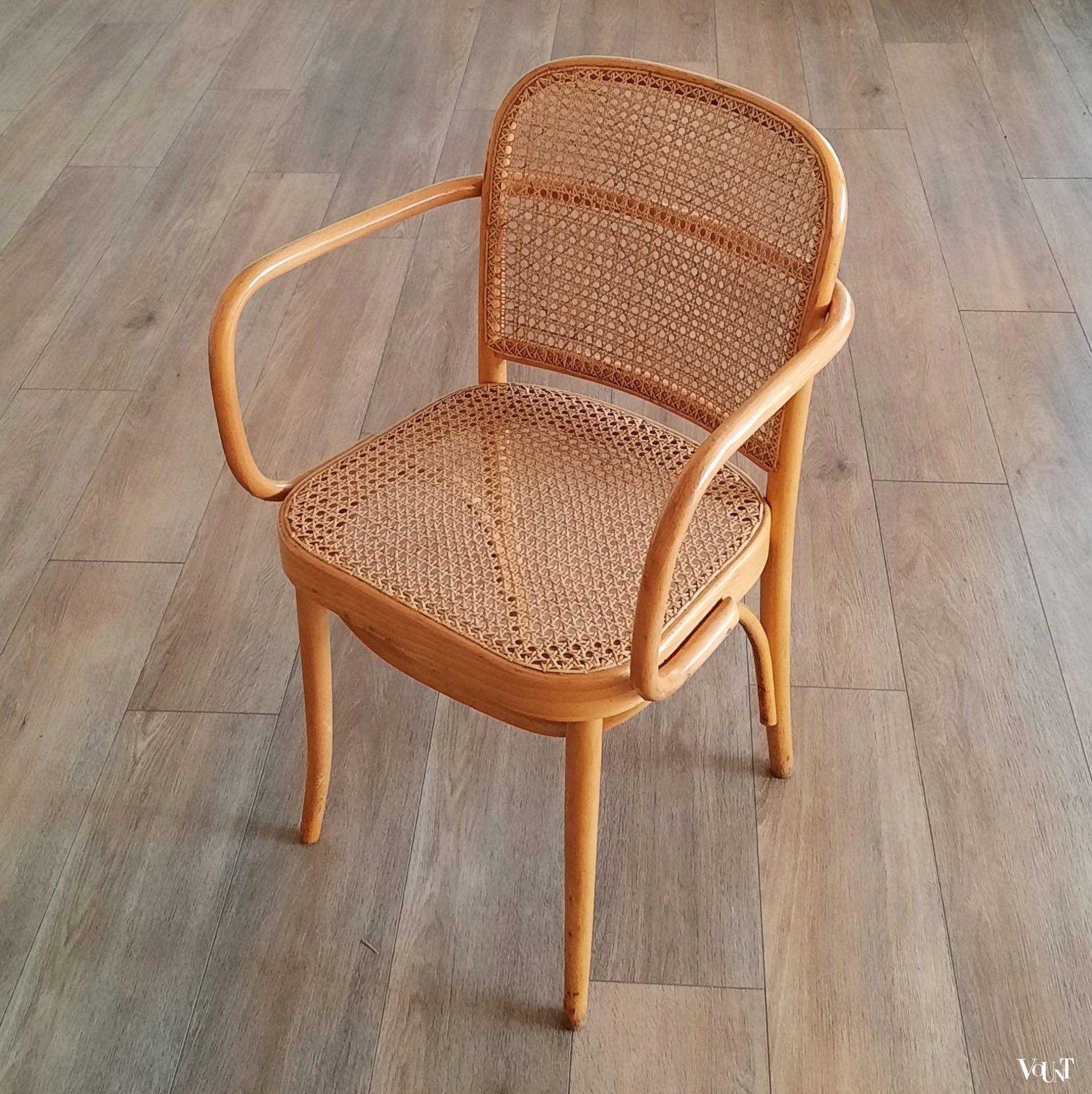 Set van 4 Praag of 811 stoelen, FMG, jaren '70/'80