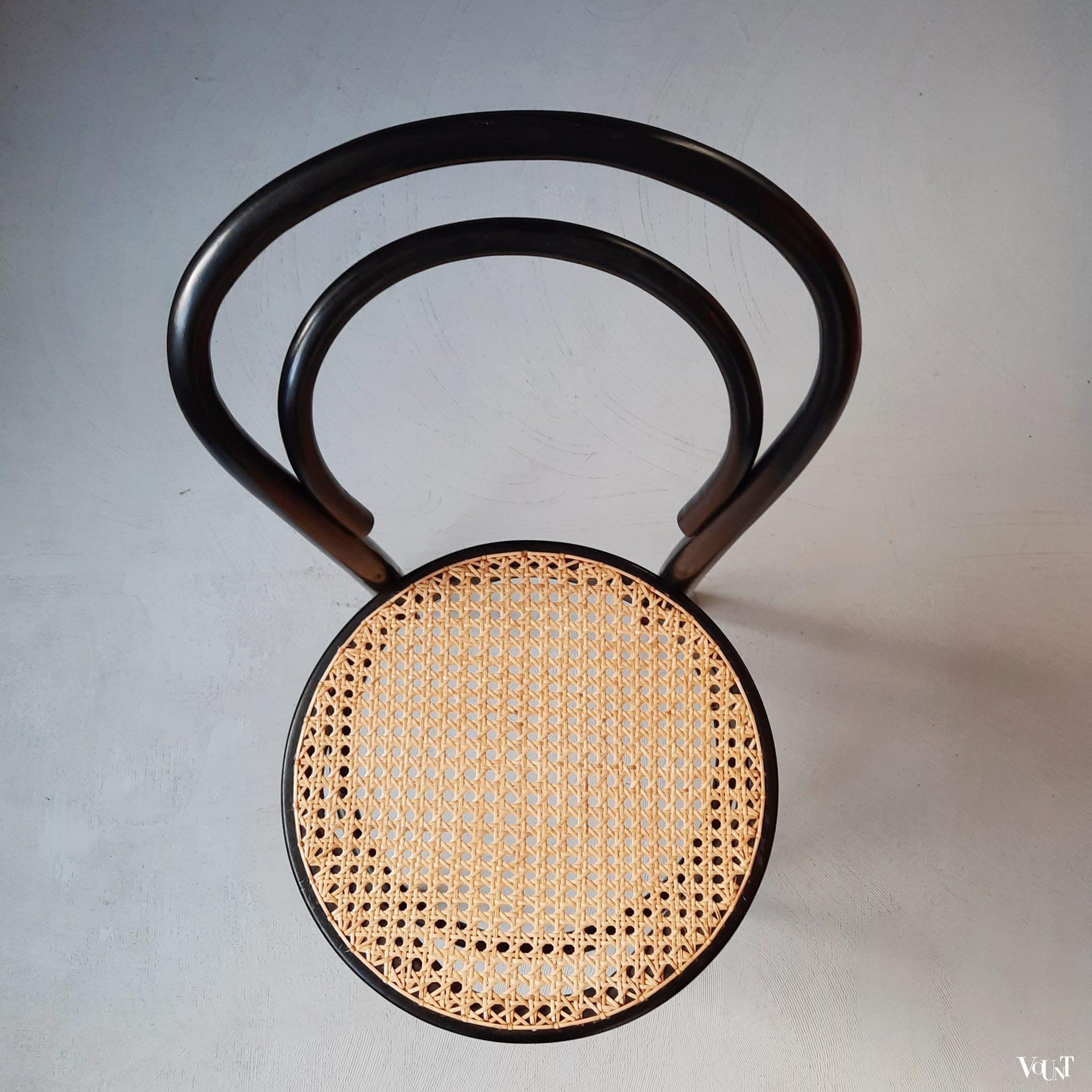 Zwarte bentwood stoel nr. 14, ZMG Radomsko, jaren '70