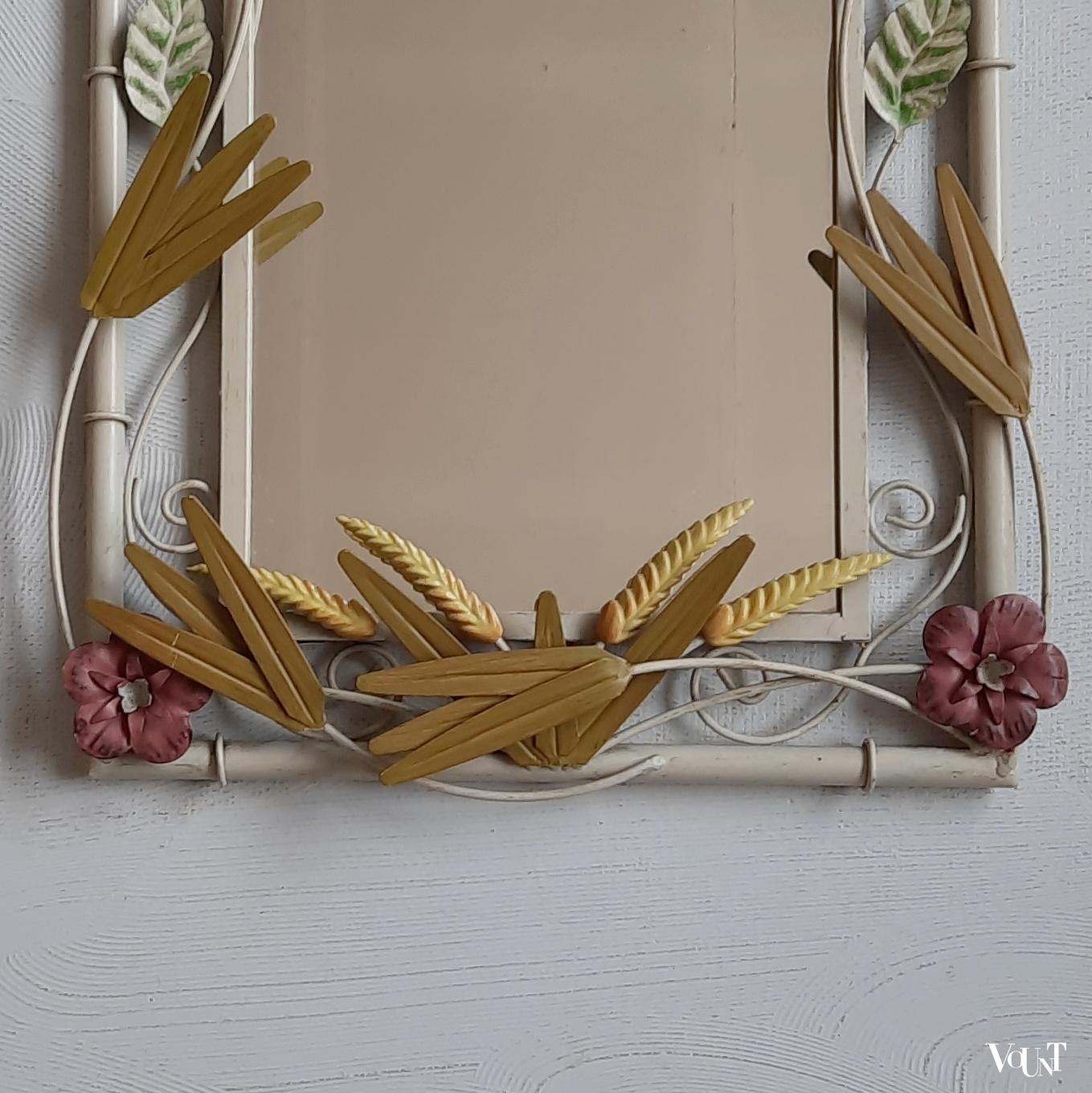 Franse metalen spiegel bloemen en bladeren, jaren '60