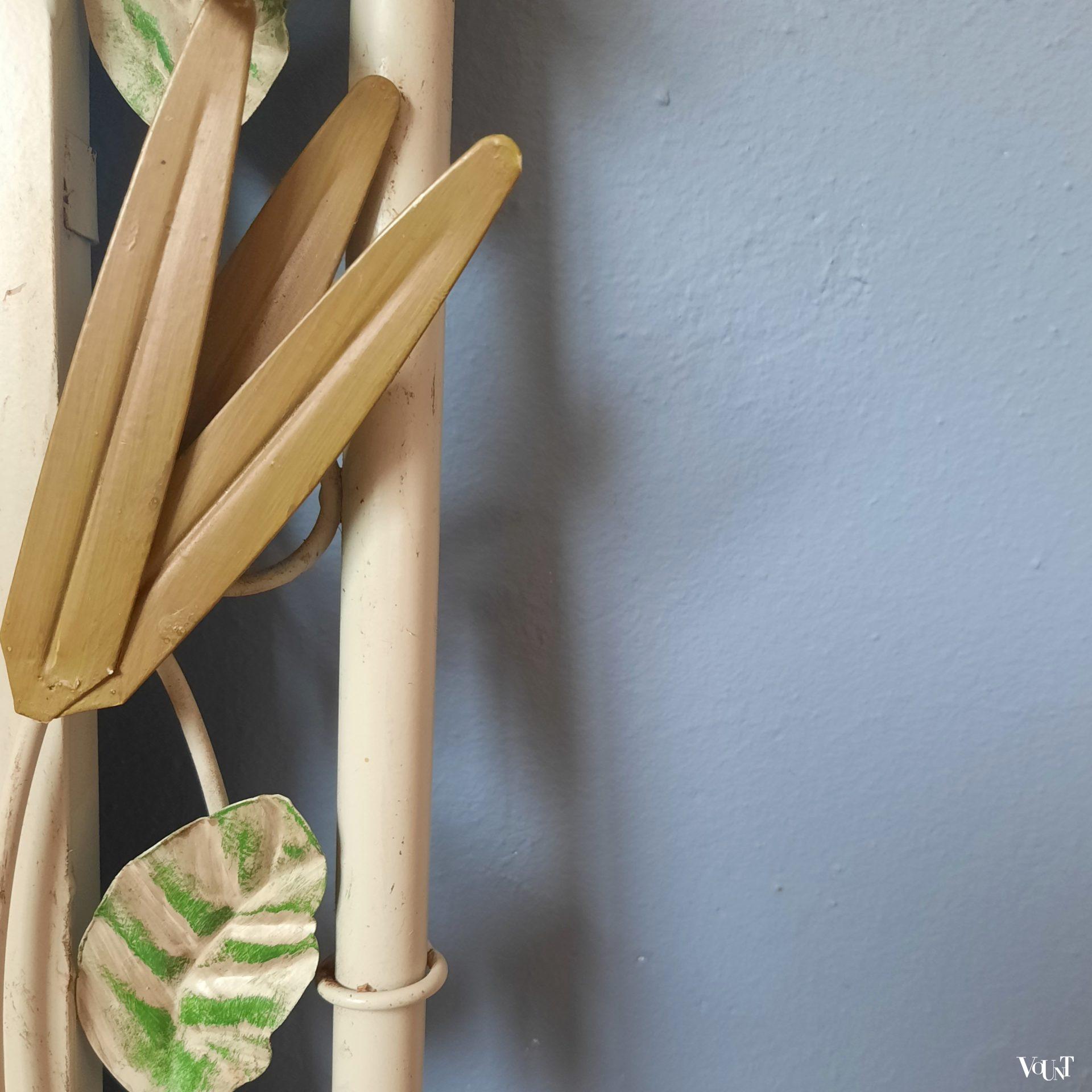 Franse metalen spiegel bloemen en bladeren, jaren '60