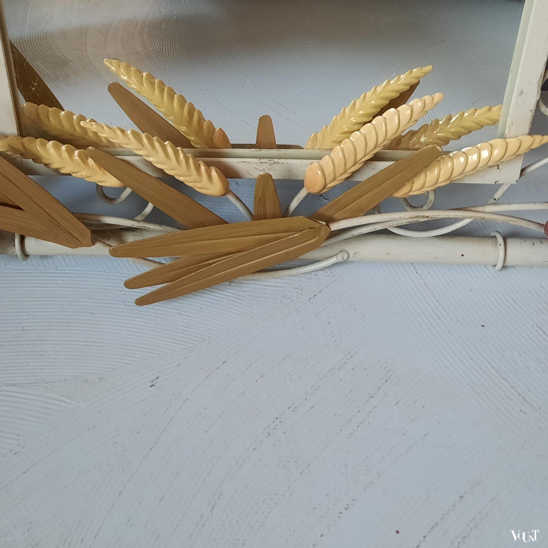 Franse metalen spiegel bloemen en bladeren, jaren '60