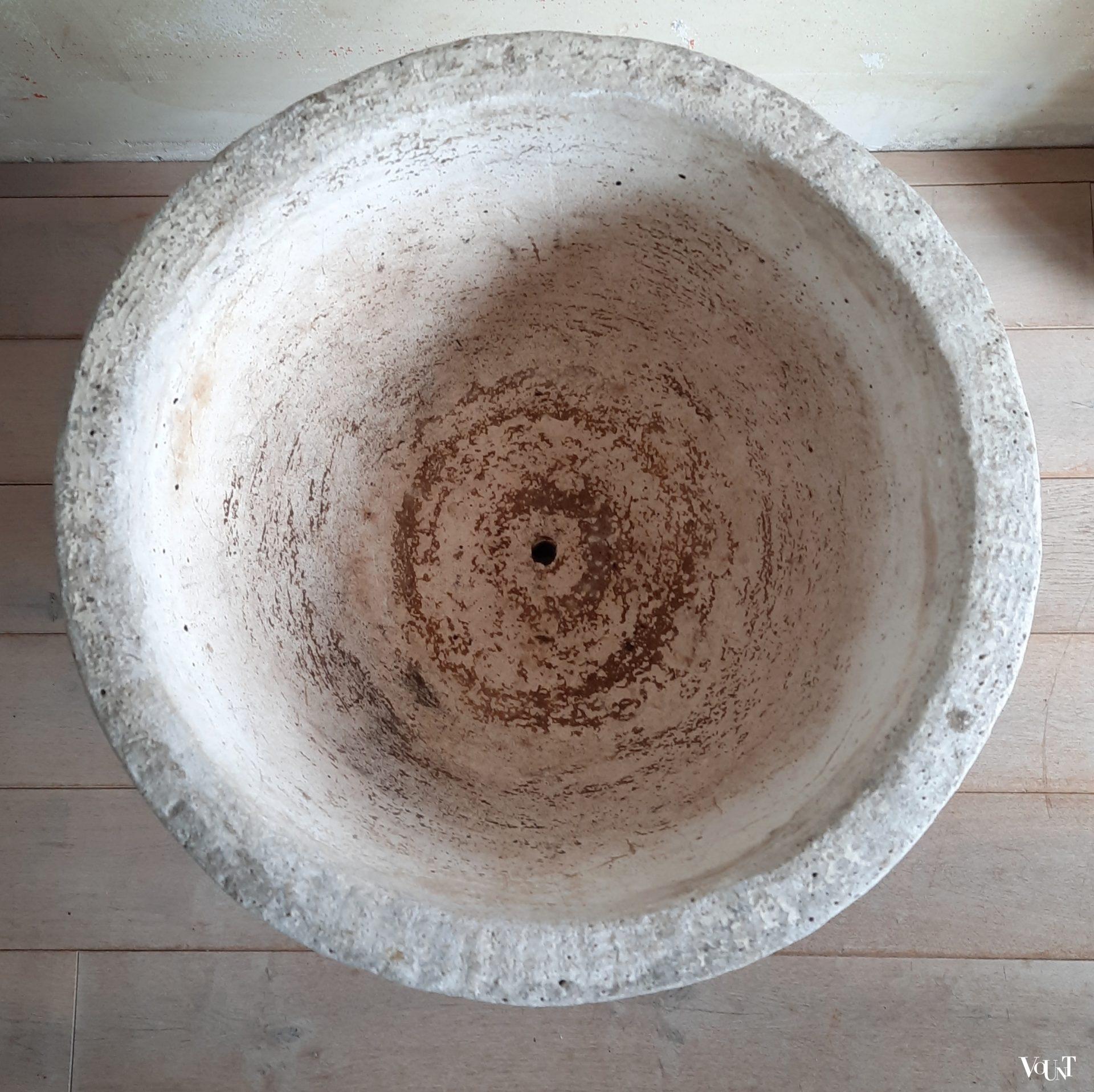 Grote gietstenen vintage plantenbak / jardinière 12 apostelen