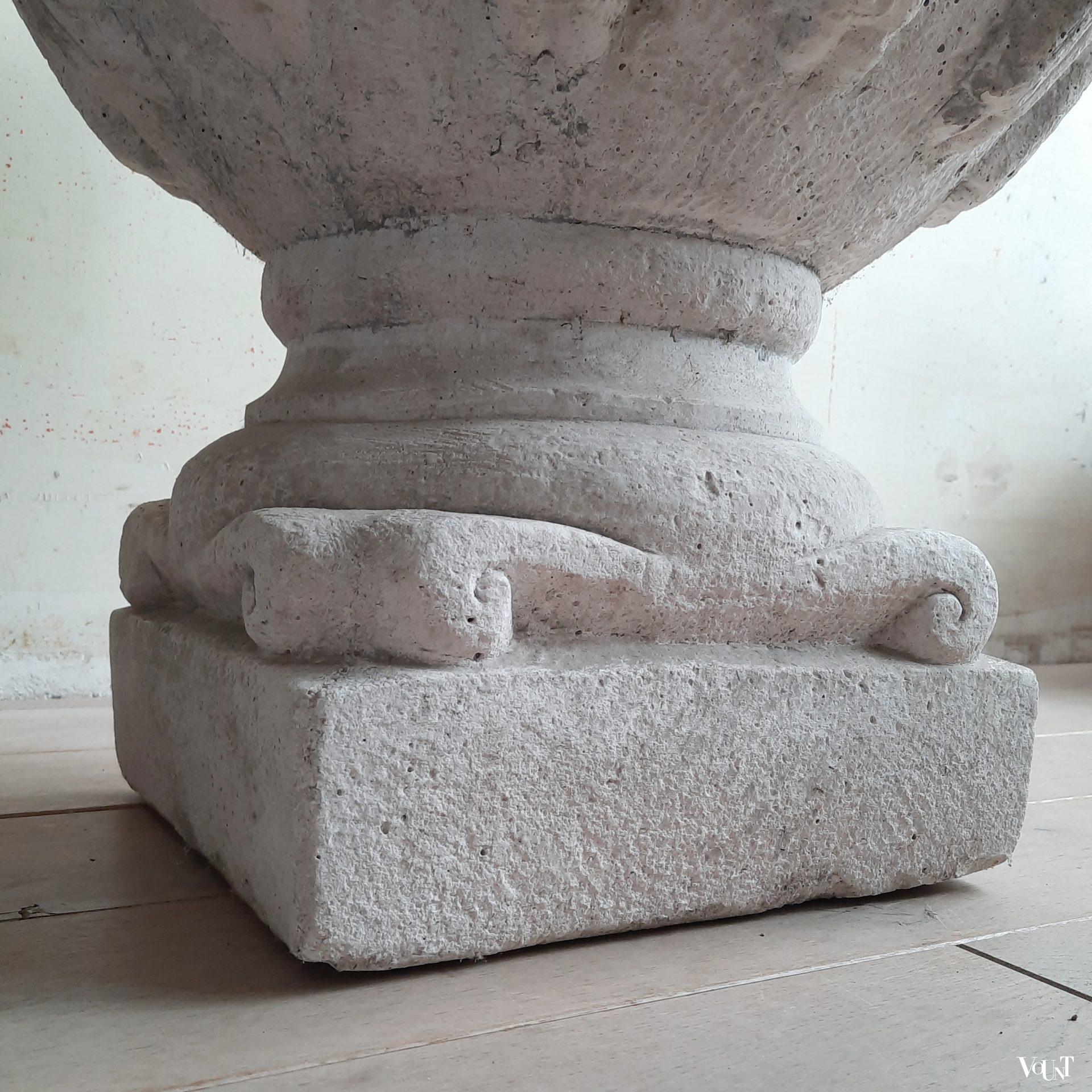 Grote gietstenen vintage plantenbak / jardinière 12 apostelen