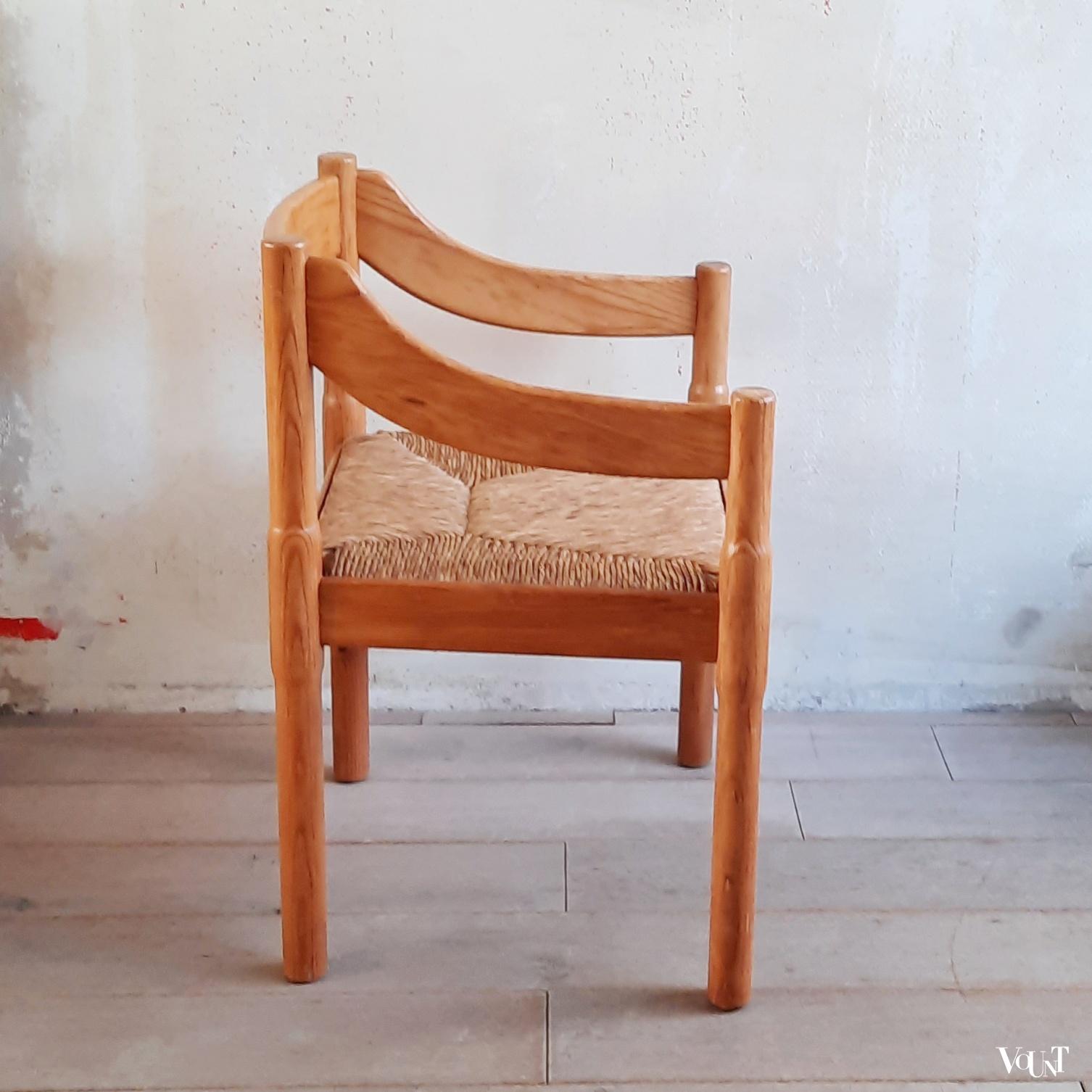 Grenen Carimate stoel, Vico Magistretti voor Cassina, jaren '70