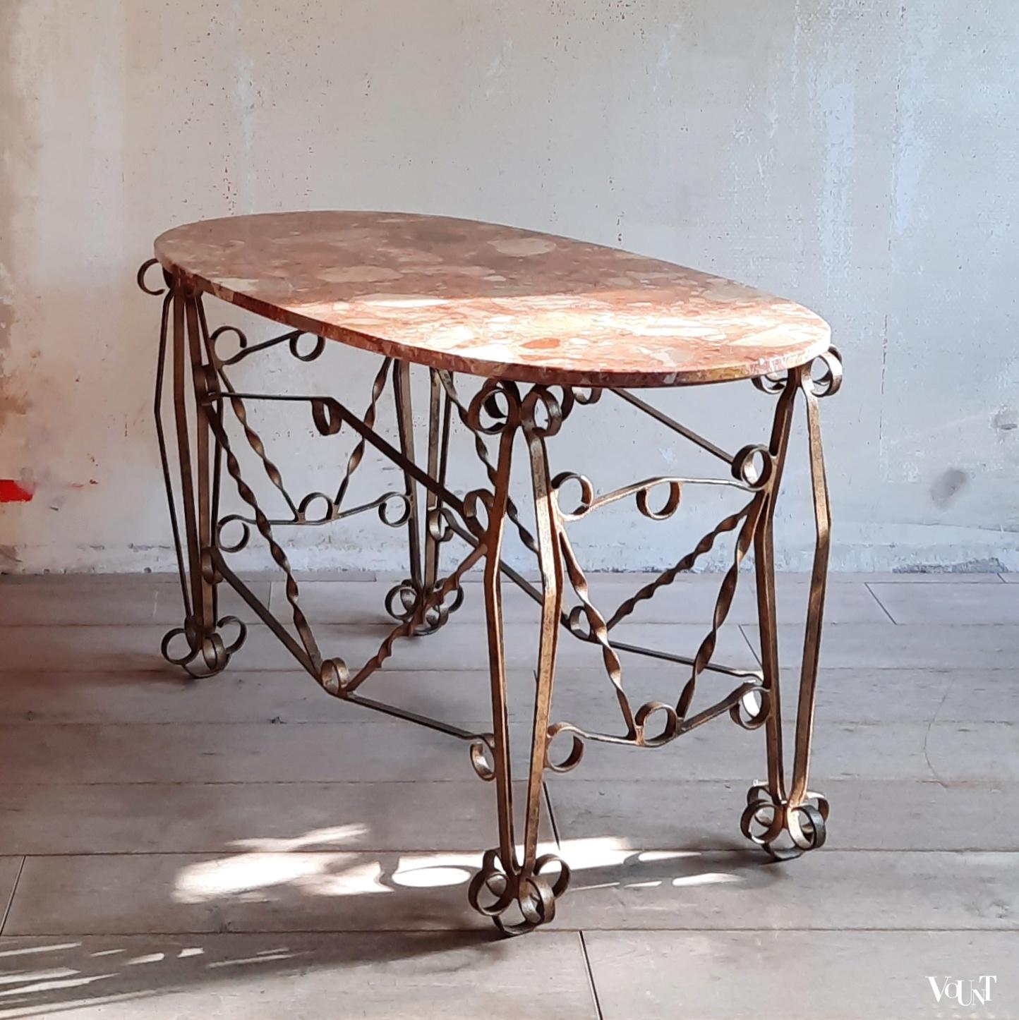 Franse tafel met marmeren blad, jaren '70