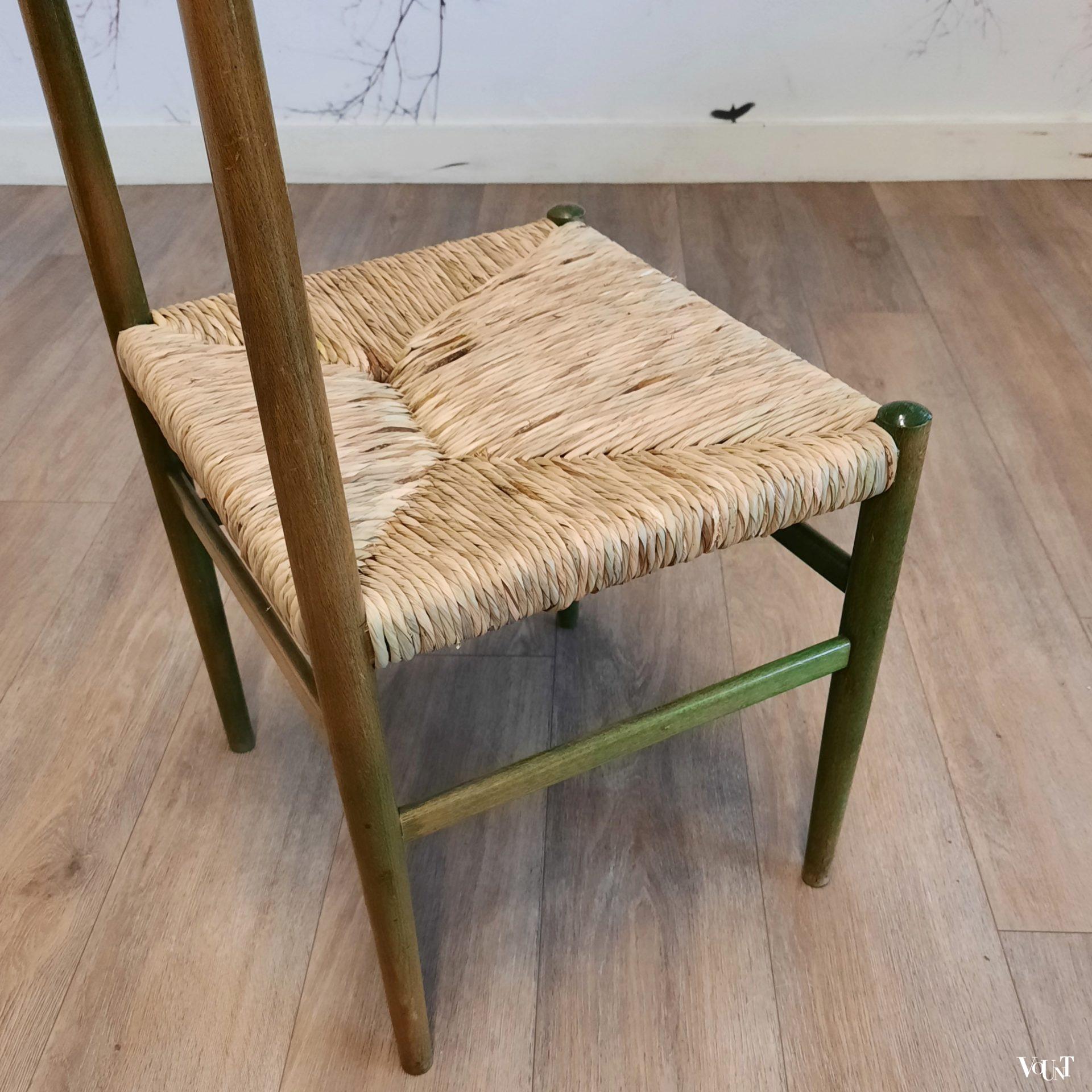 Set van 4 groene houten eettafelstoelen met biezen bekleding, jaren '60/'70