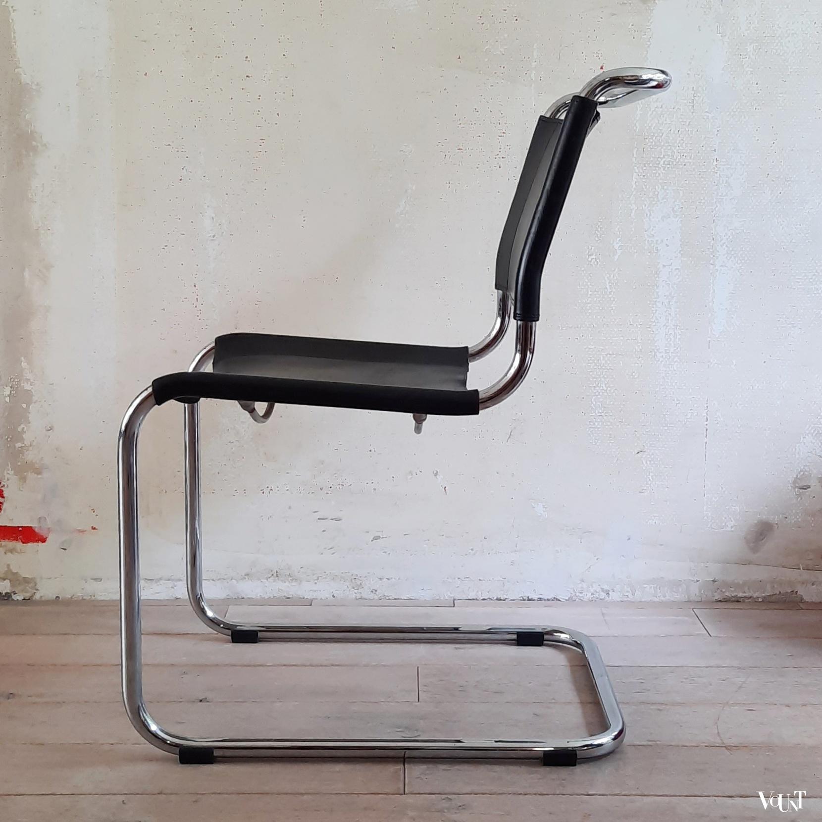S33 buisframestoel met zwarte leren bekleding, Mart Stam voor Thonet, jaren '80