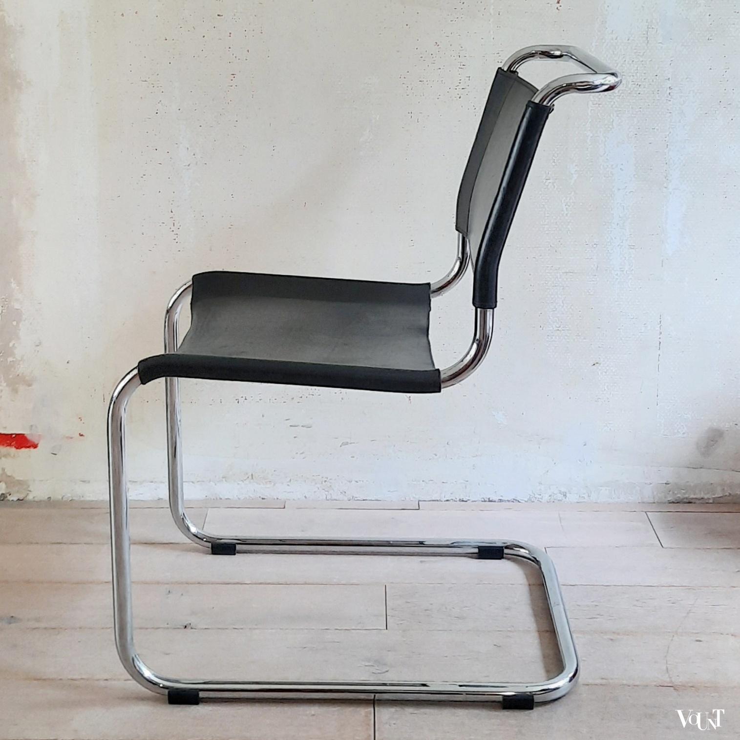 S33 buisframestoel met zwarte leren bekleding, Mart Stam voor Thonet, jaren '80