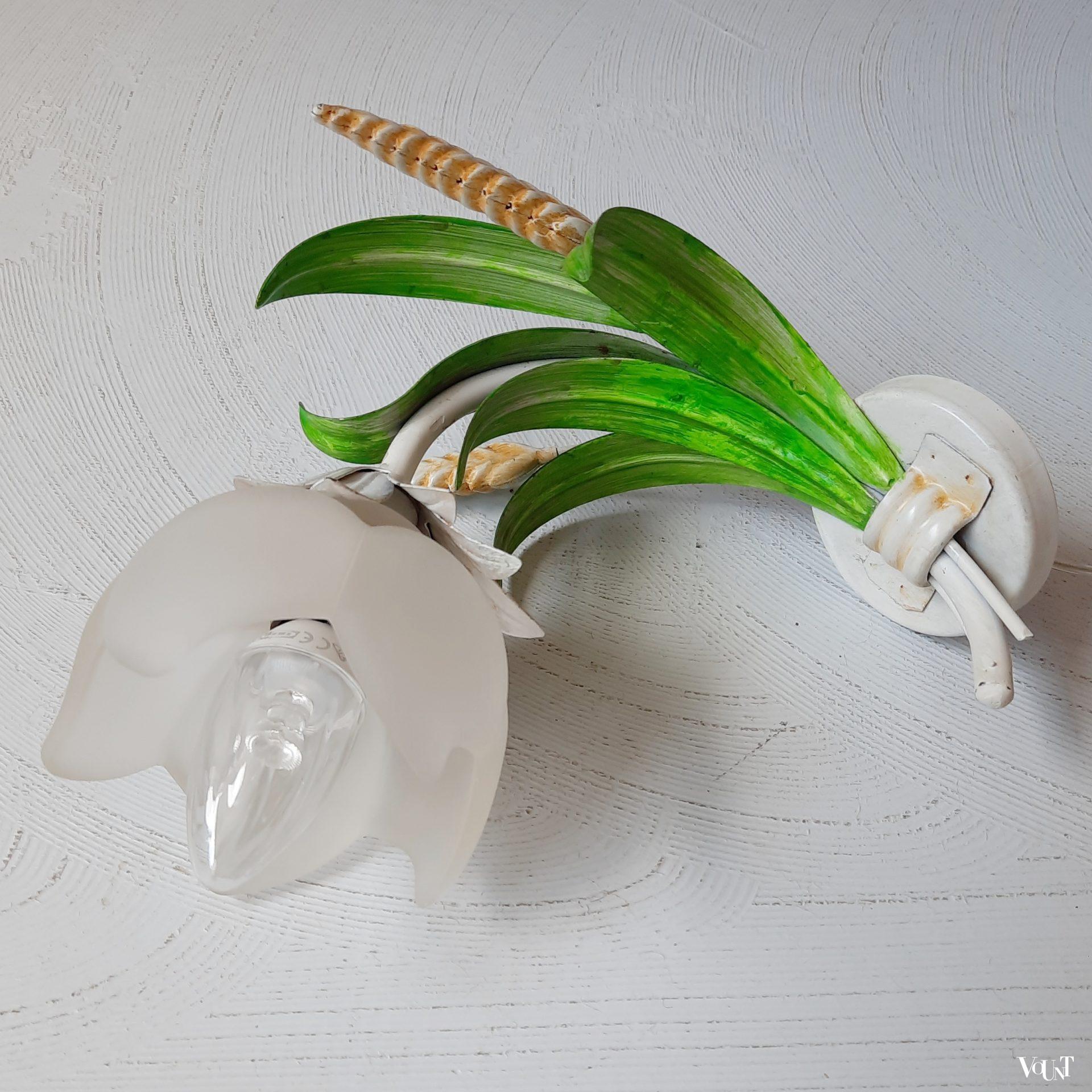 Frans metalen wandlampje bloem, jaren '60