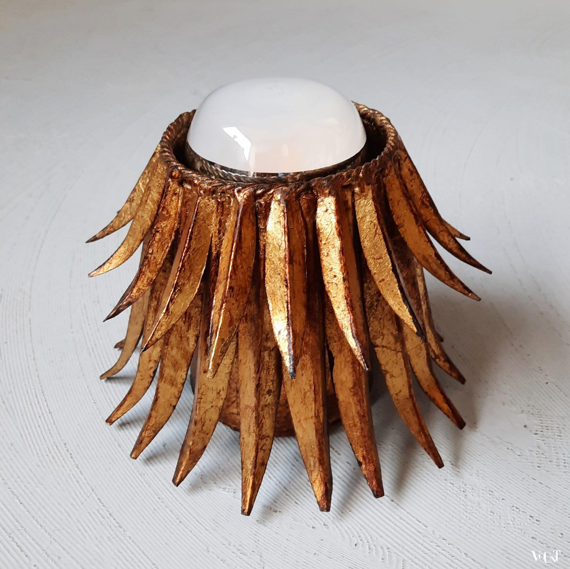 Goudkleurige plafond- of wandlamp, Coco Chanel-/Hollywood Regency-stijl, jaren '50/'60