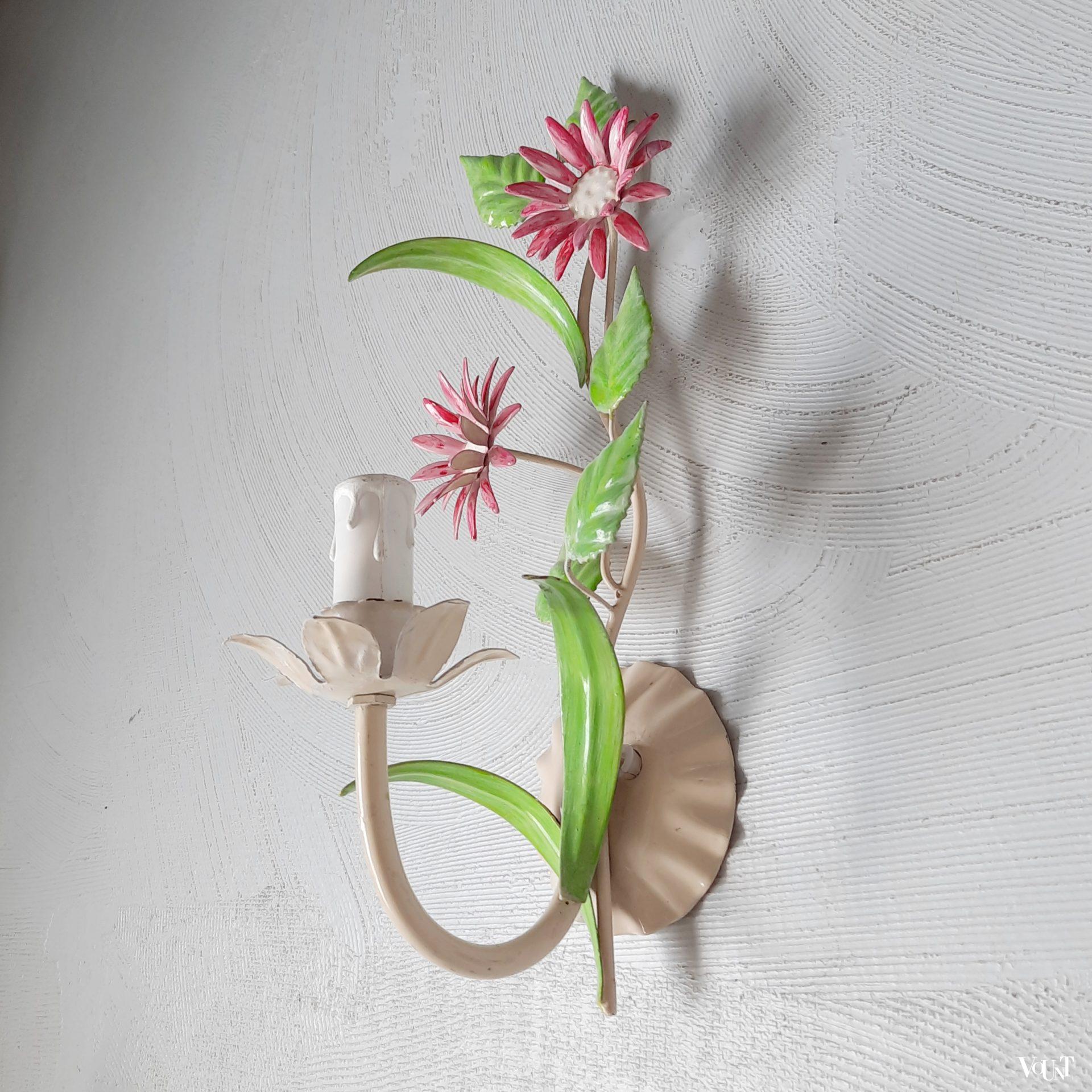 Frans metalen wandlampje bloemen, jaren '60