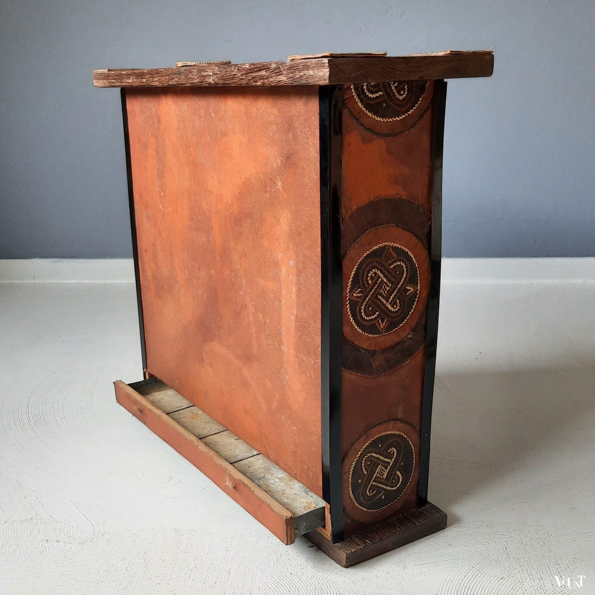 Noord-Afrikaanse paraplu-/stokkenbak, jaren '60