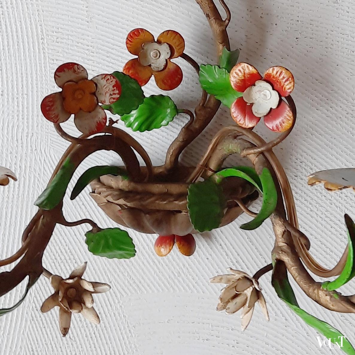 Set van 2 metalen wandlampen bloemen, jaren '50