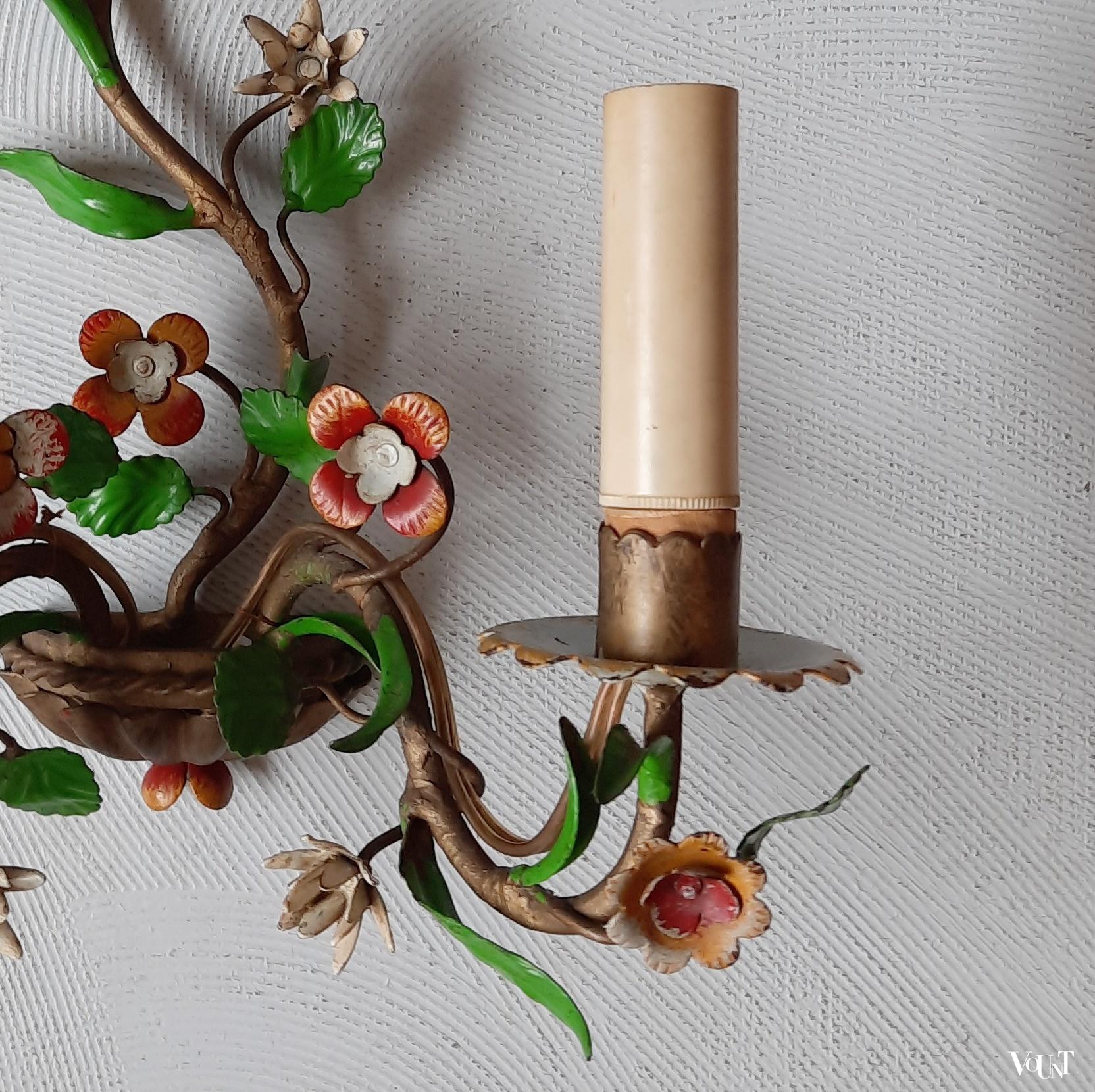 Set van 2 metalen wandlampen bloemen, jaren '50