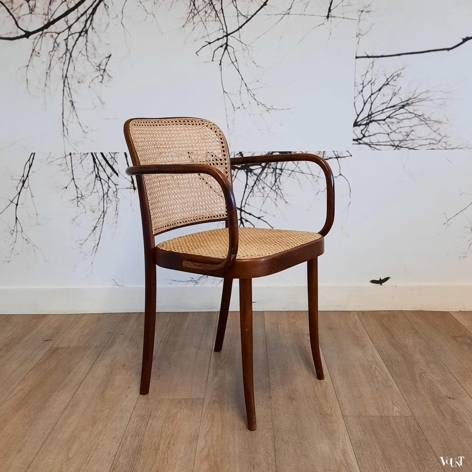 Set van 4 bruine Praag of 811 stoelen, Ligna, jaren '70