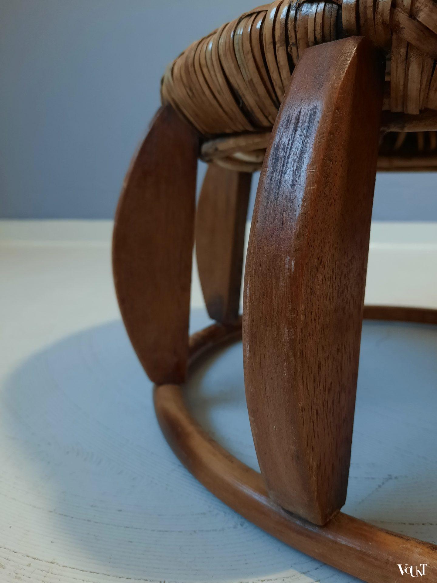 Vintage Aziatische lage kruk, hout en rotan