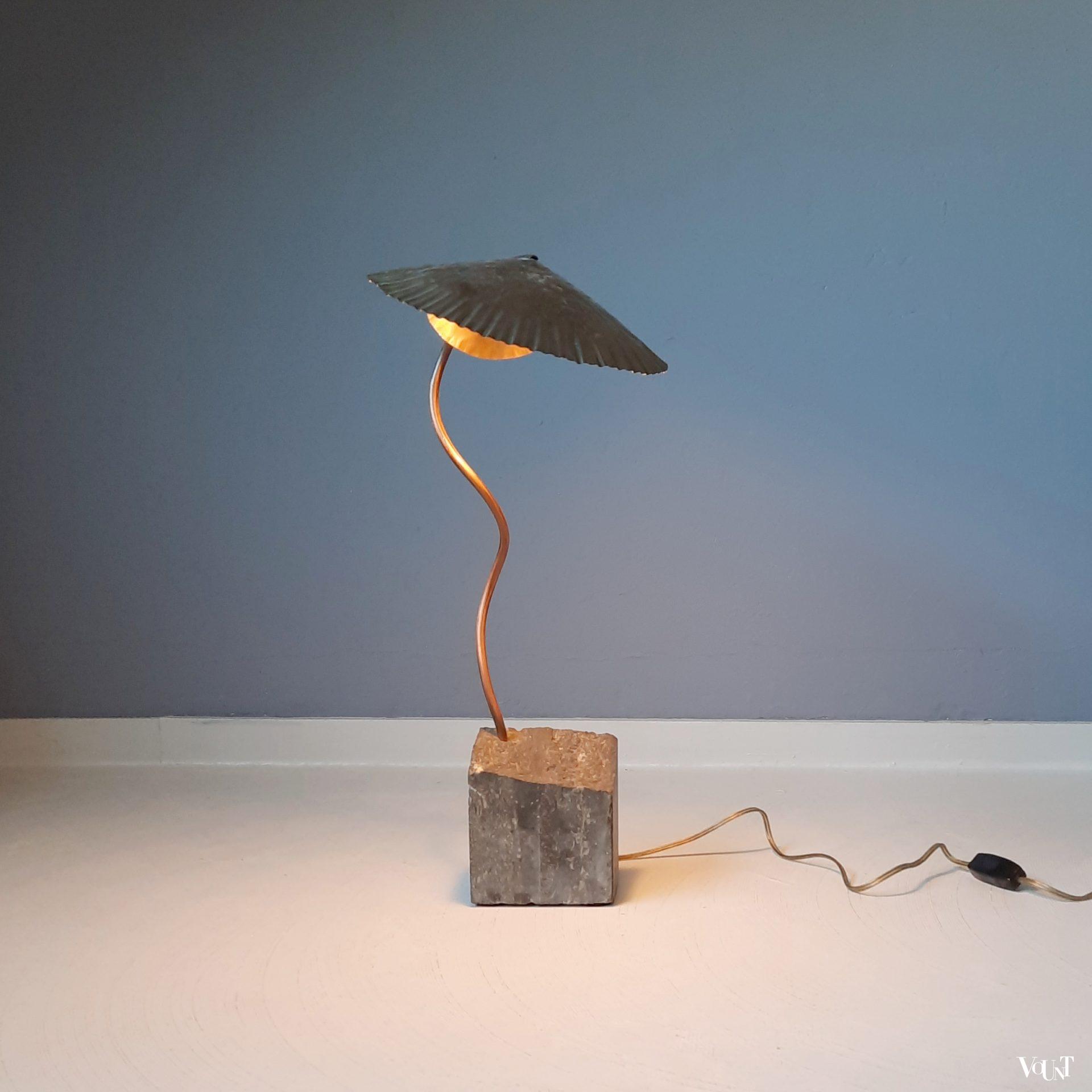 Brutalist tafellamp nr. 22, Joost Tomberg, Luminous Design, jaren '80