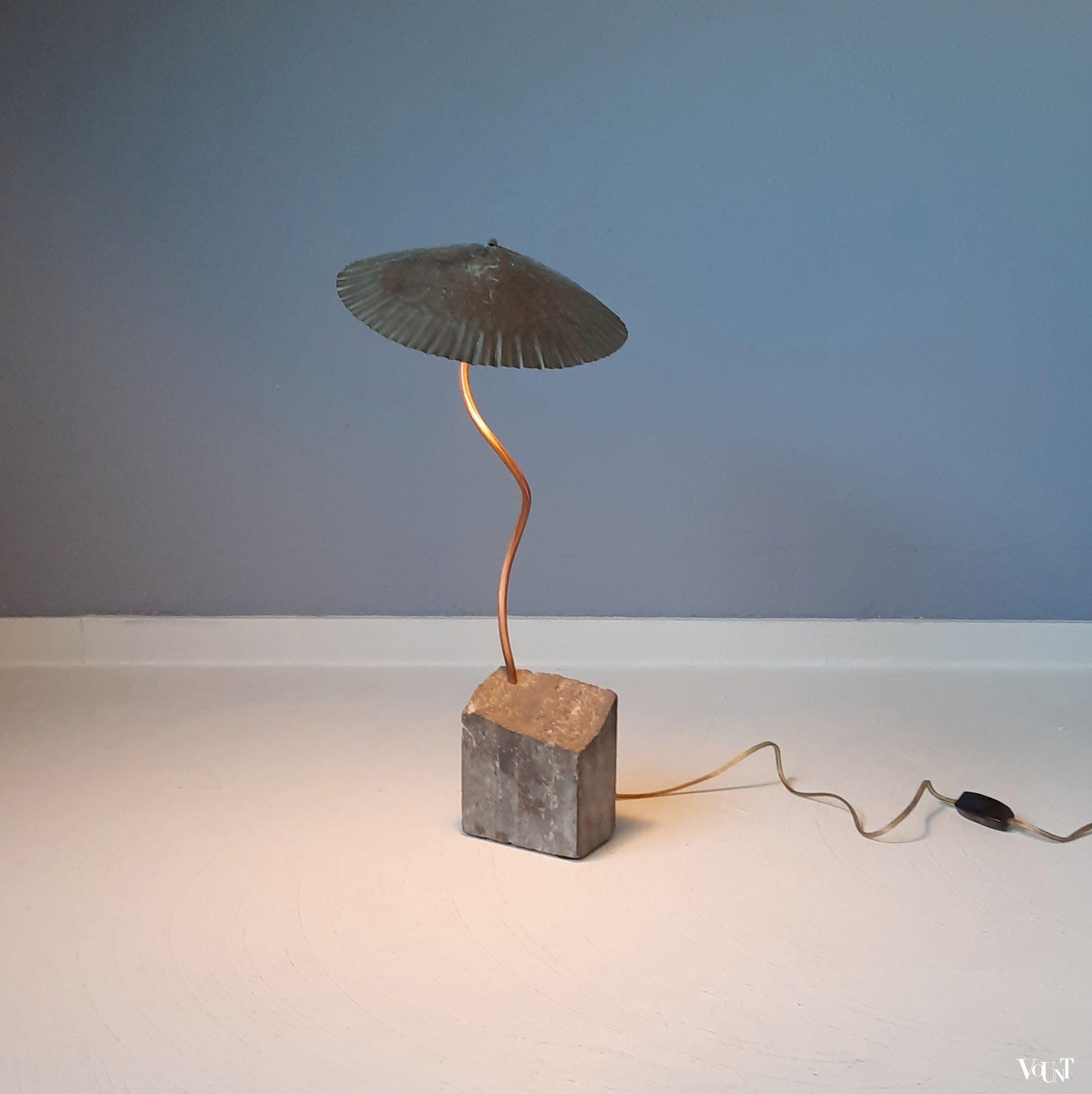 Brutalist tafellamp nr. 22, Joost Tomberg, Luminous Design, jaren '80