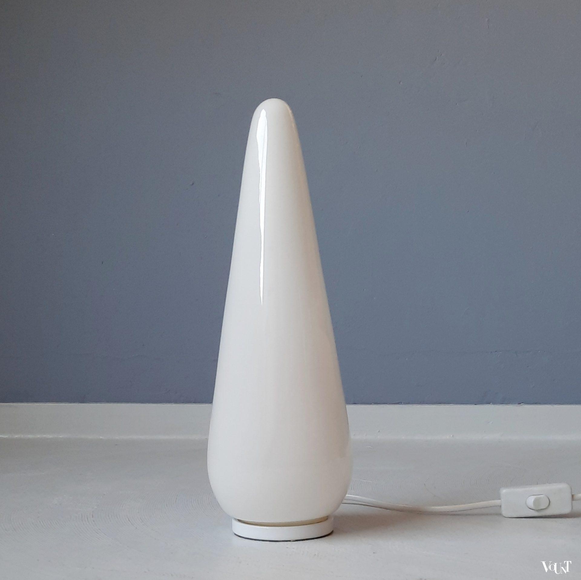Conische opaline tafellamp, jaren '90
