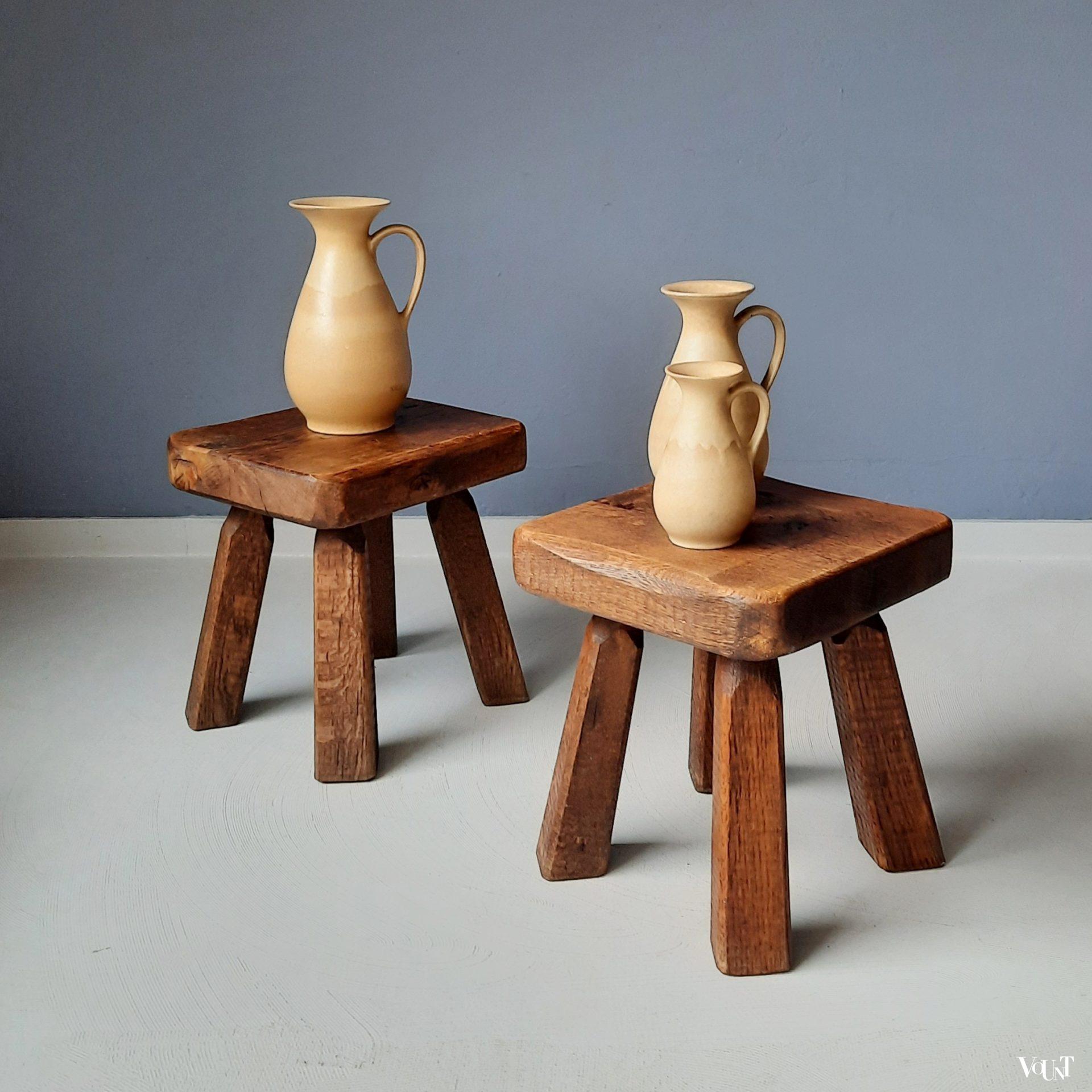 Set van 2 brutalist bijzettafeltjes, jaren '60/'70