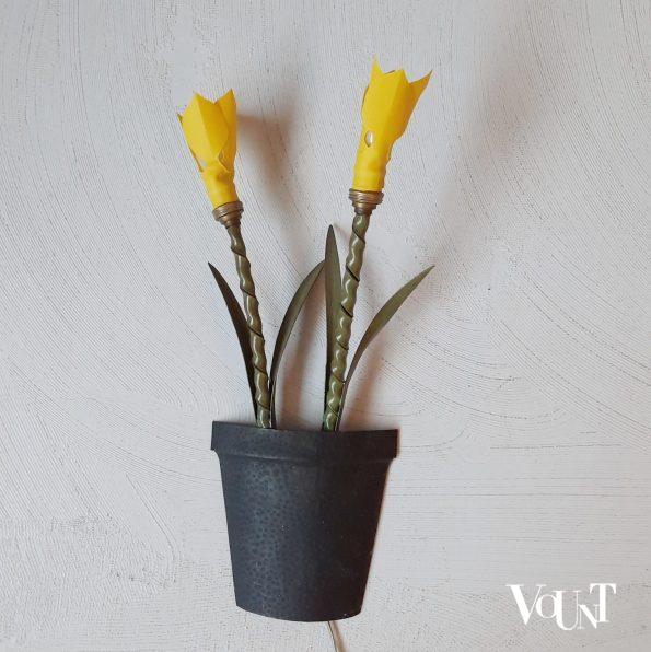 Wandverlichting plantenpotten met bloemen, Frankrijk, jaren '50/'60