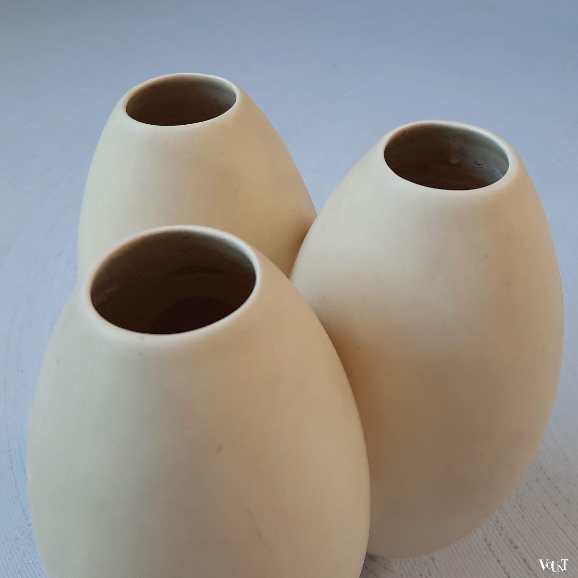 Design vaas porselein / triovaas, Cor Unum, jaren '90