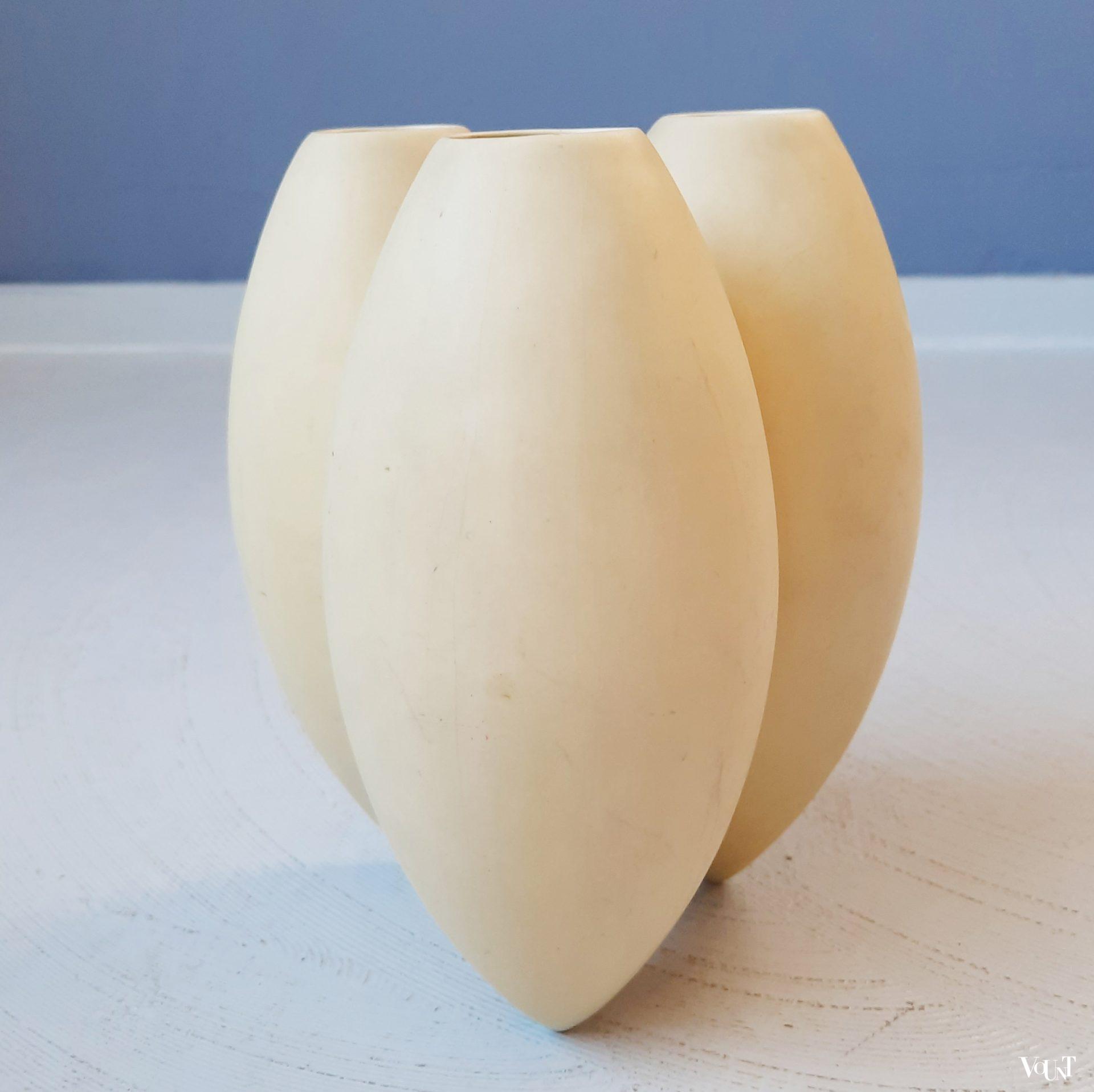 Design vaas porselein / triovaas, Cor Unum, jaren '90