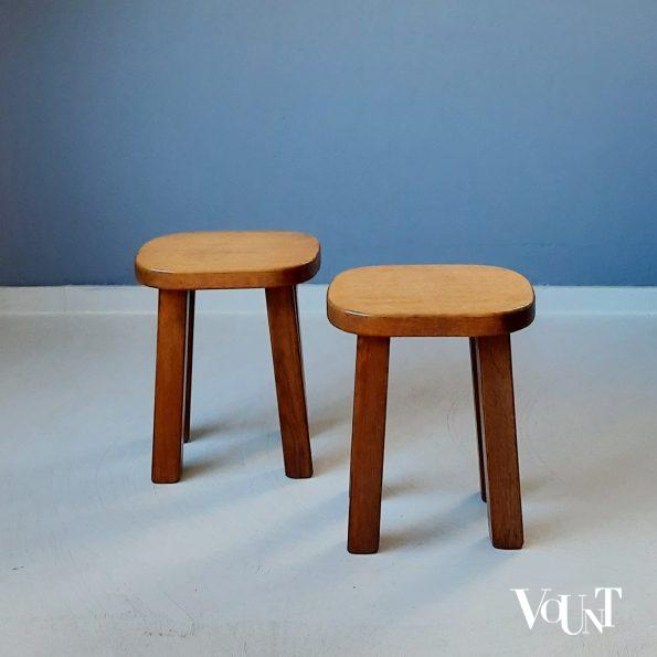 Set van 2 brutalist bijzettafeltjes, jaren '60/'70