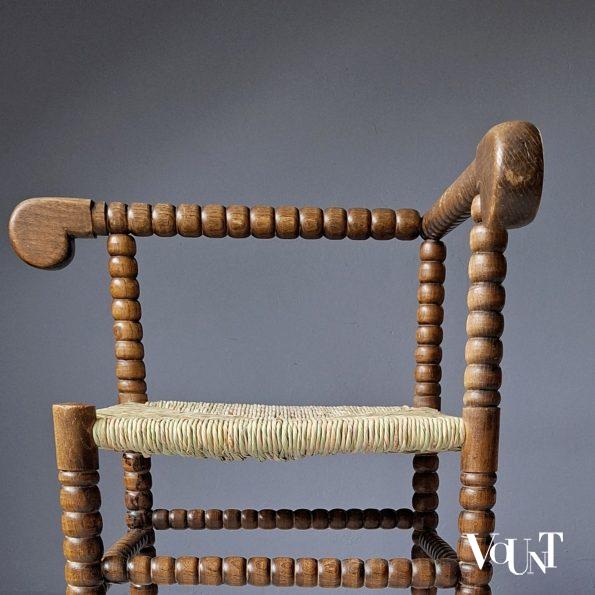 Knobbelstoel of bobbin chair, hoekstoel, 1e helft 20e eeuw