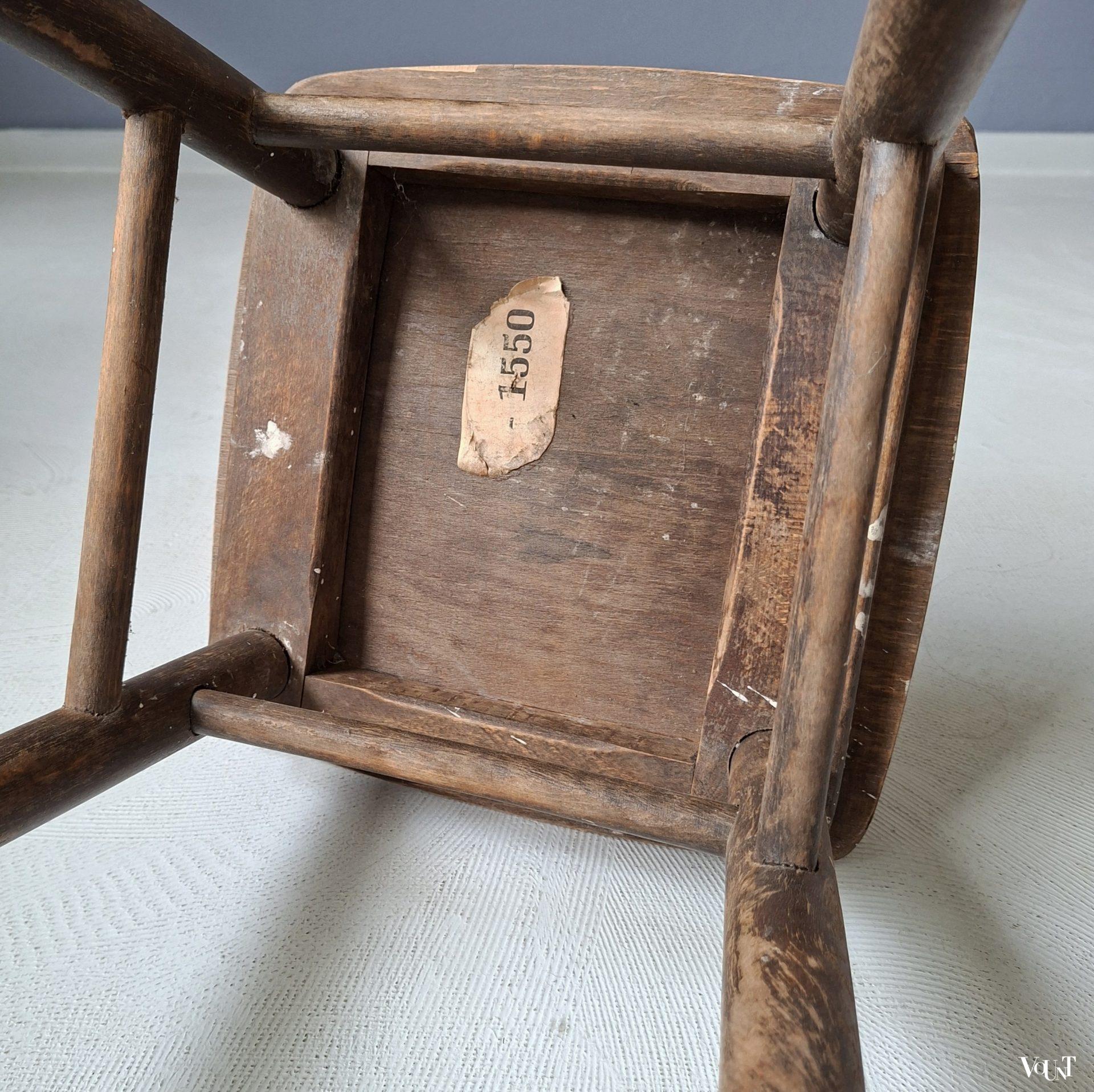 Antiek industrieel houten krukje, begin 20e eeuw