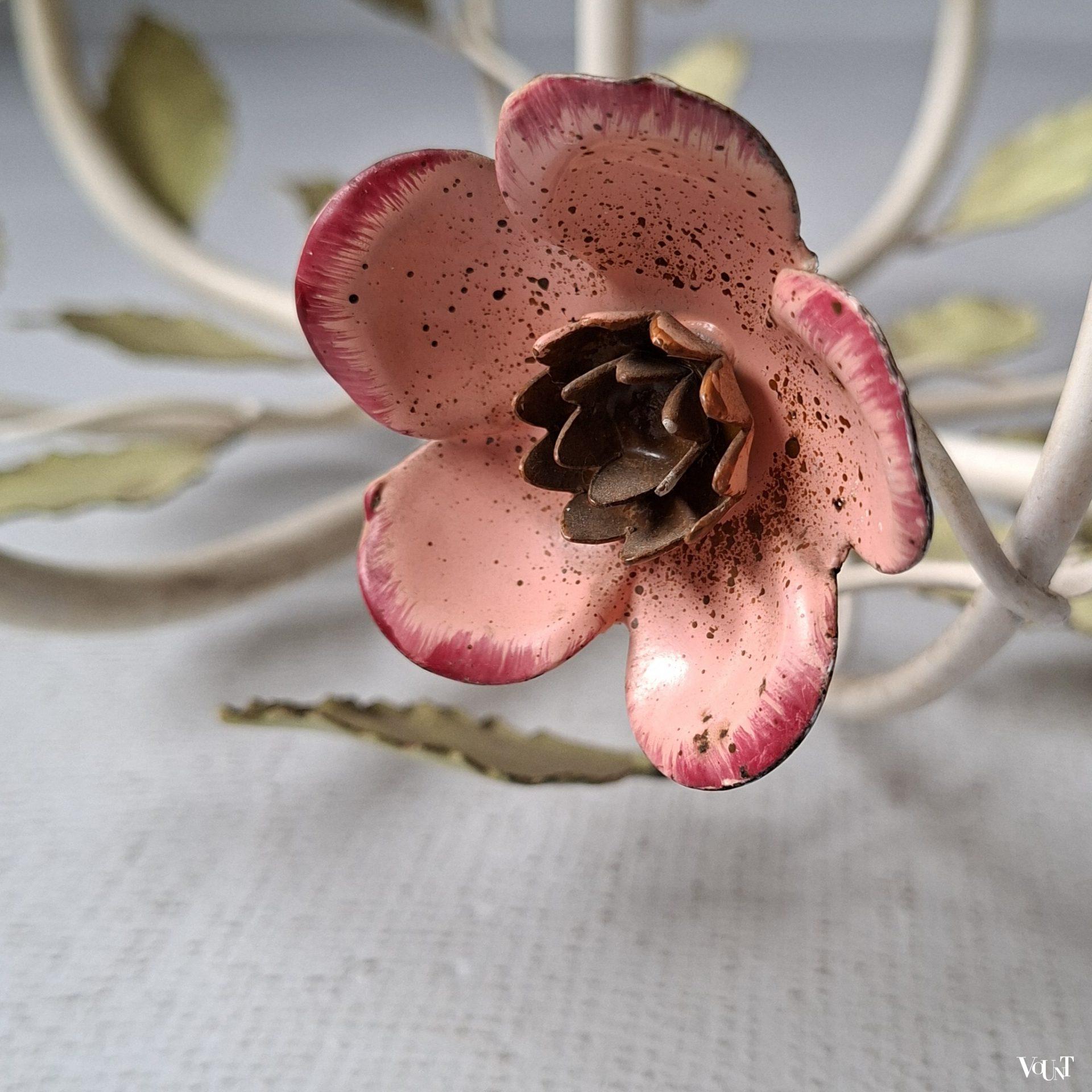 Franse metalen hanglamp bloemen, jaren '60