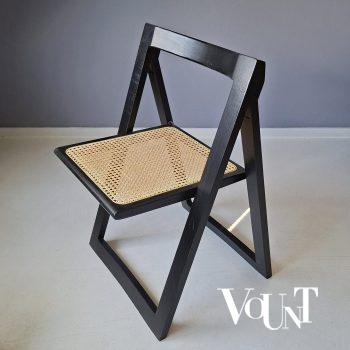 Zwarte houten klapstoel met rotan webbing, jaren '80/'90