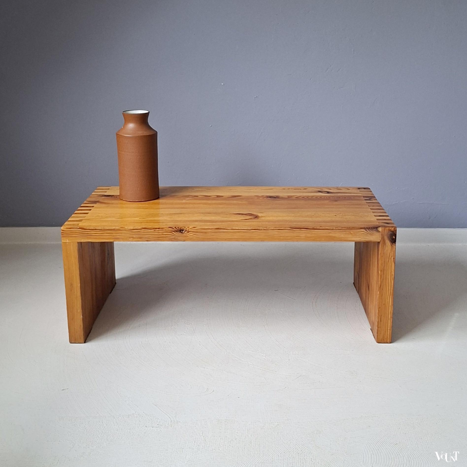 Grenenhouten salontafel/bijzettafel, Ate van Apeldoorn, jaren '70