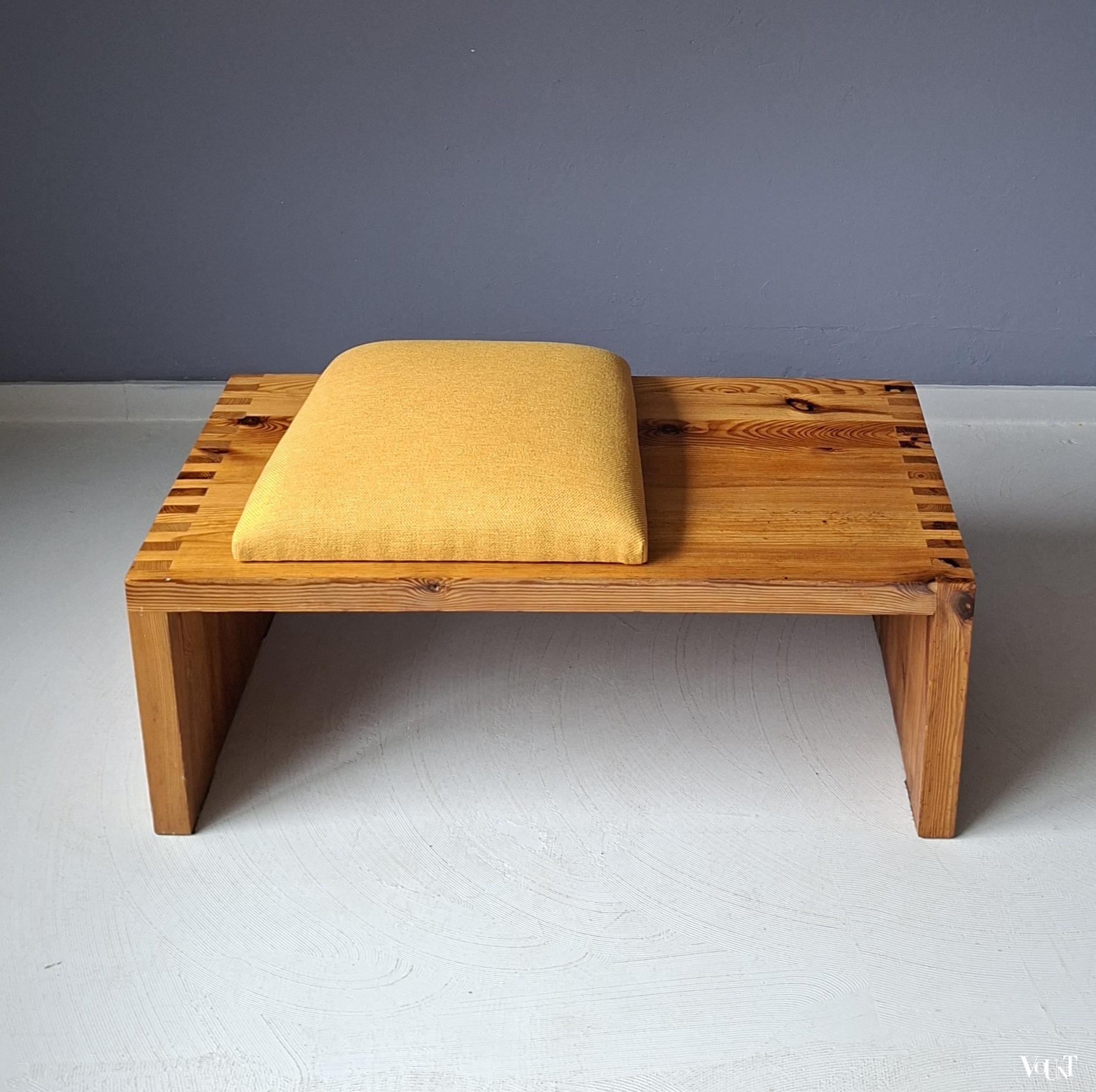 Grenenhouten salontafel/bijzettafel, Ate van Apeldoorn, jaren '70