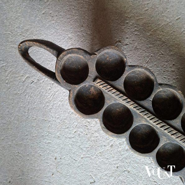 Senufo Mancala bord krokodil, ca. jaren '50/'60