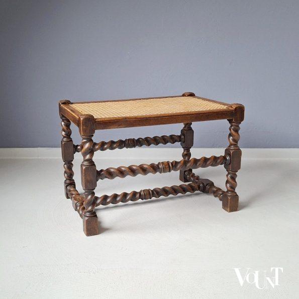 Kruk / bankje met rotan webbing, 1e kwart 20e eeuw