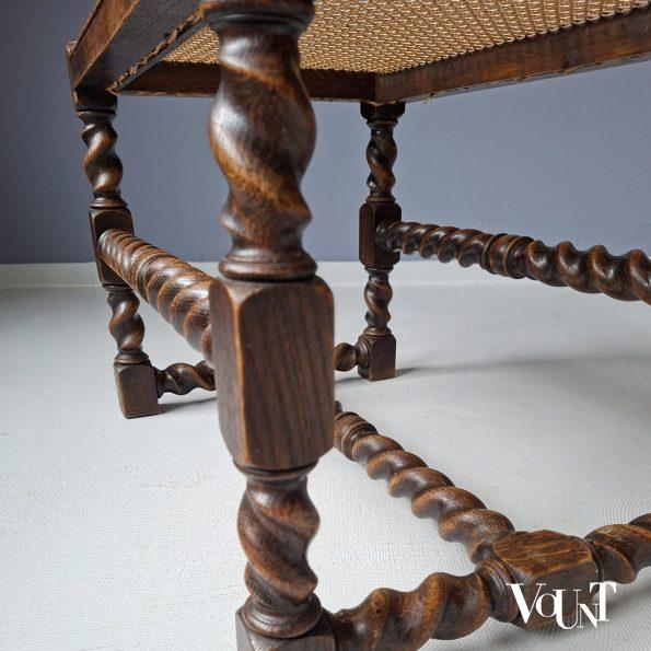 Kruk / bankje met rotan webbing, 1e kwart 20e eeuw