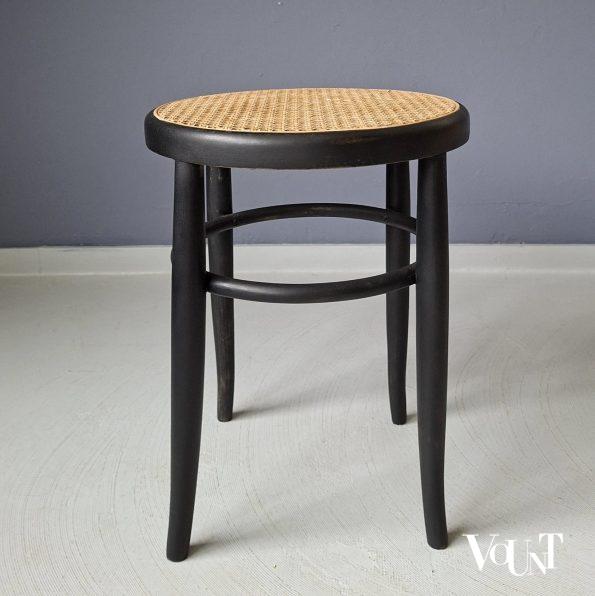 Zwarte bentwood kruk met rotan zitting, jaren '70