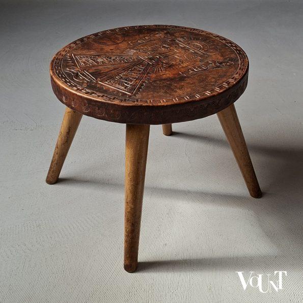 Bijzettafeltje hout en leer, Angel Pazmino voor Muebles de Estilo, jaren '60