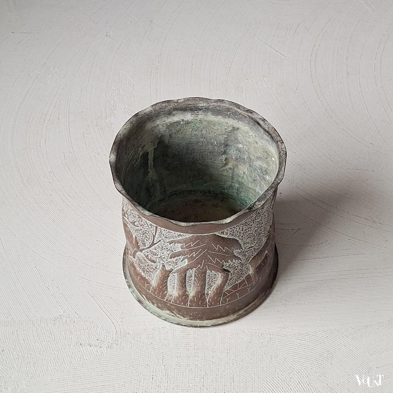 Trench art messing plantenpot, jaren '20/'30