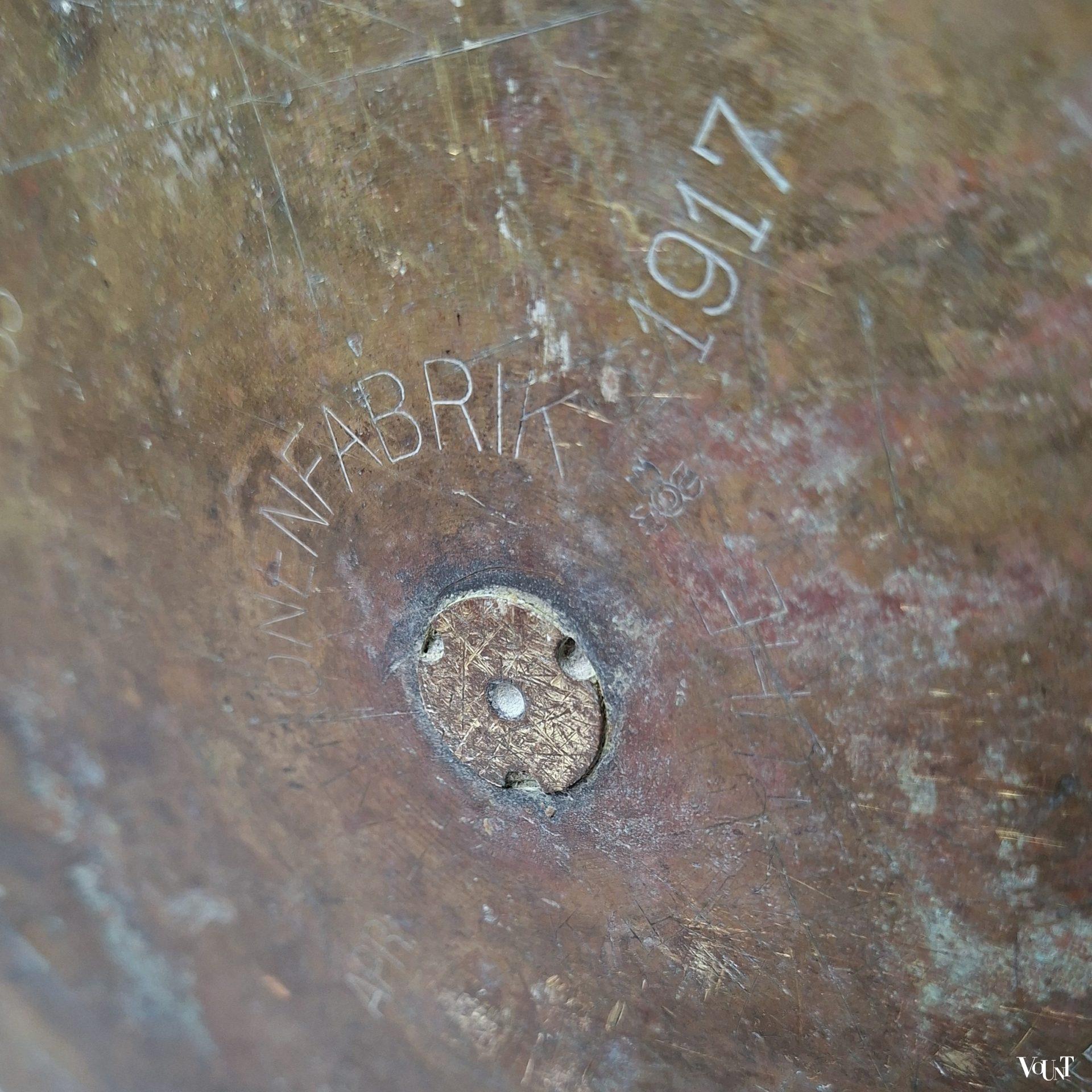 Trench art messing plantenpot, jaren '20/'30