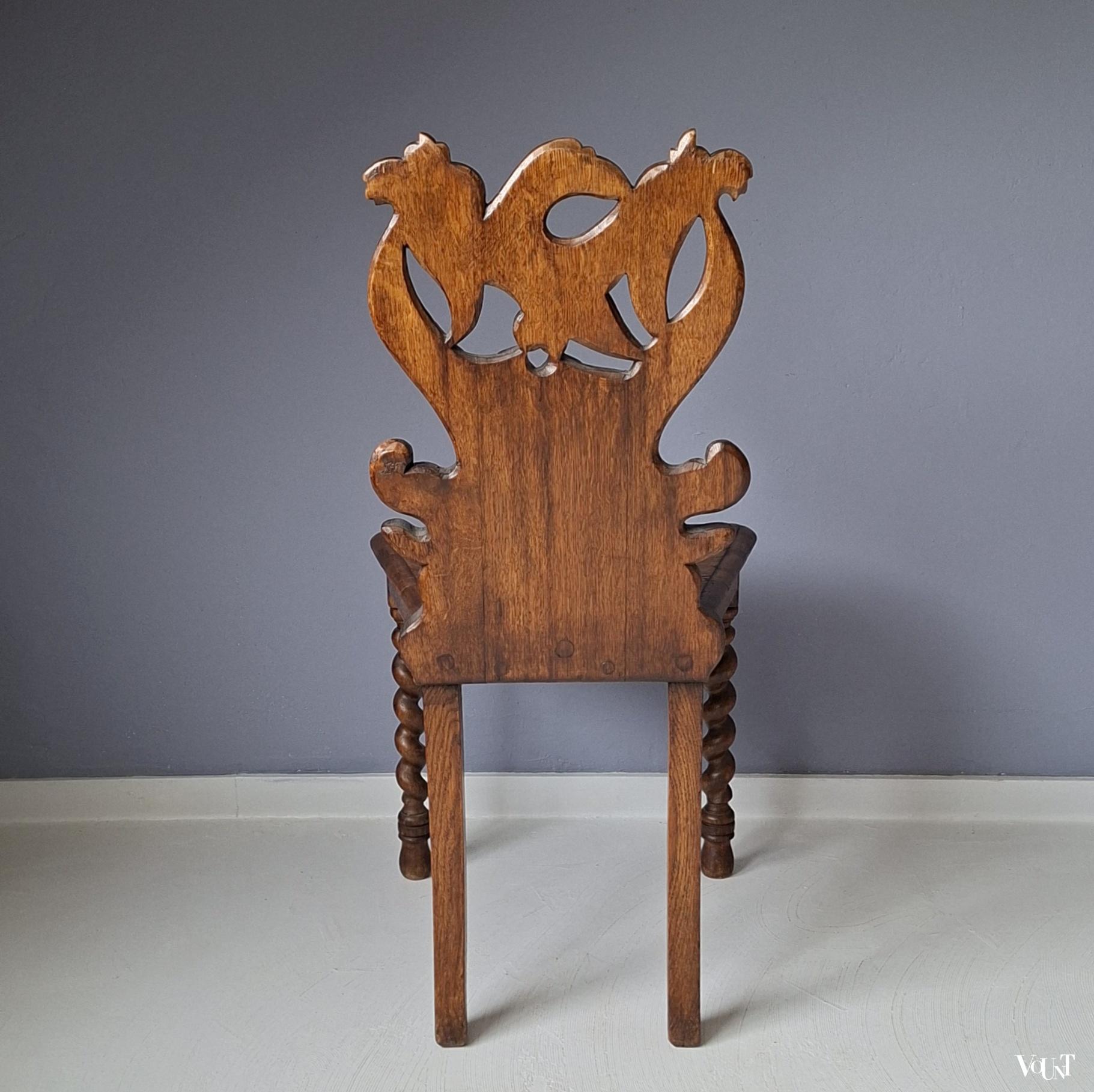 Antieke halstoel adelaar en dolfijnen, 19e eeuw