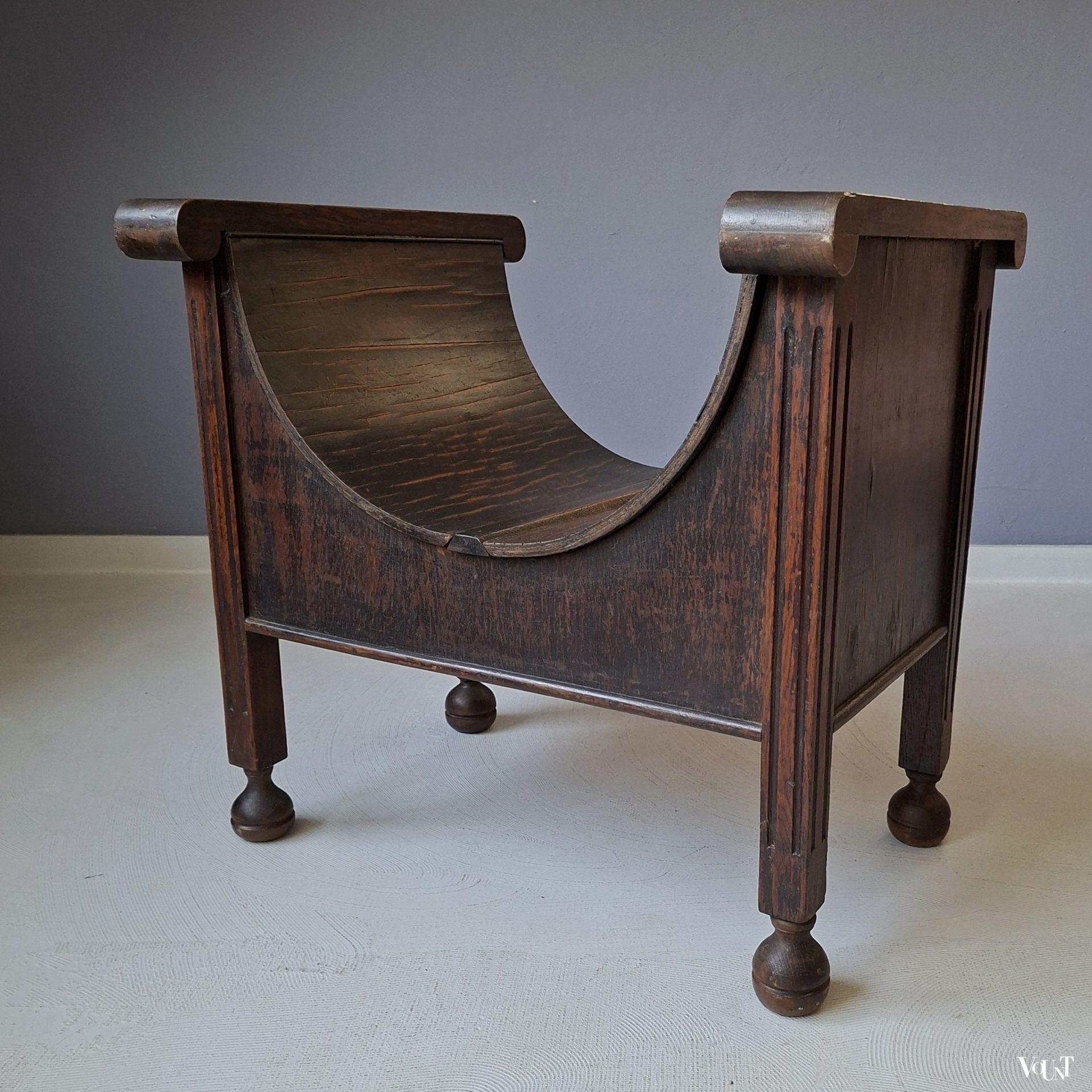 Antiek halbankje met bergruimte, rond 1900