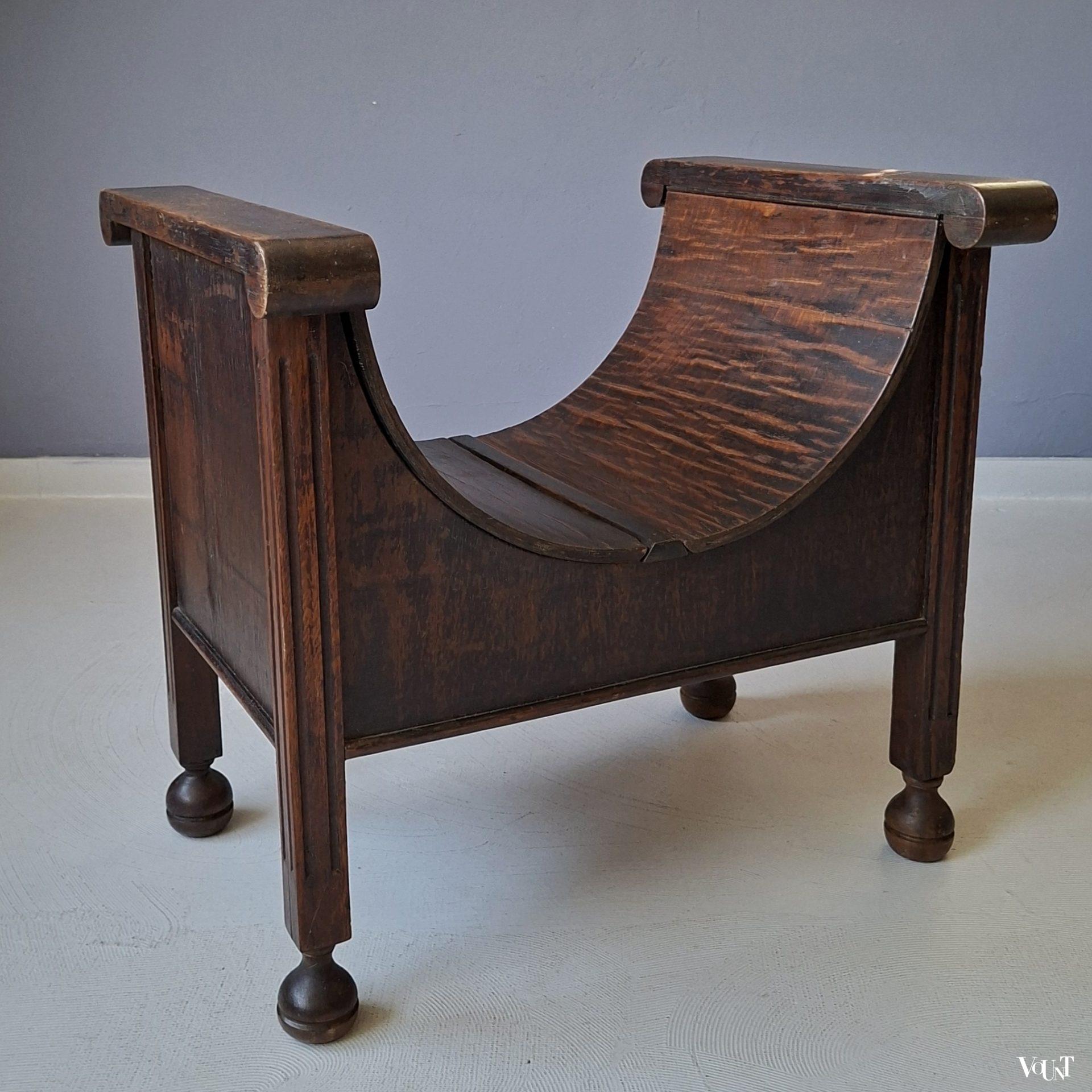 Antiek halbankje met bergruimte, rond 1900