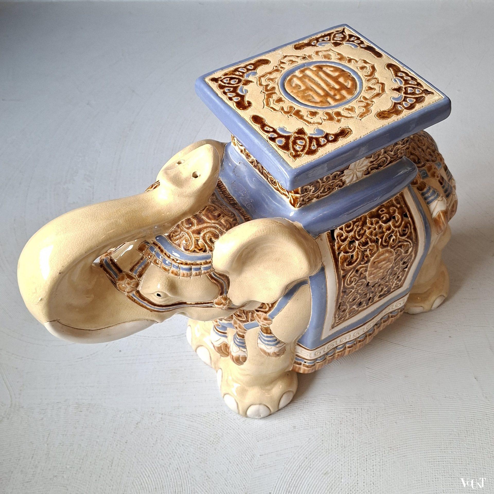 Olifant kruk/plantentafel keramiek, jaren '80/'90