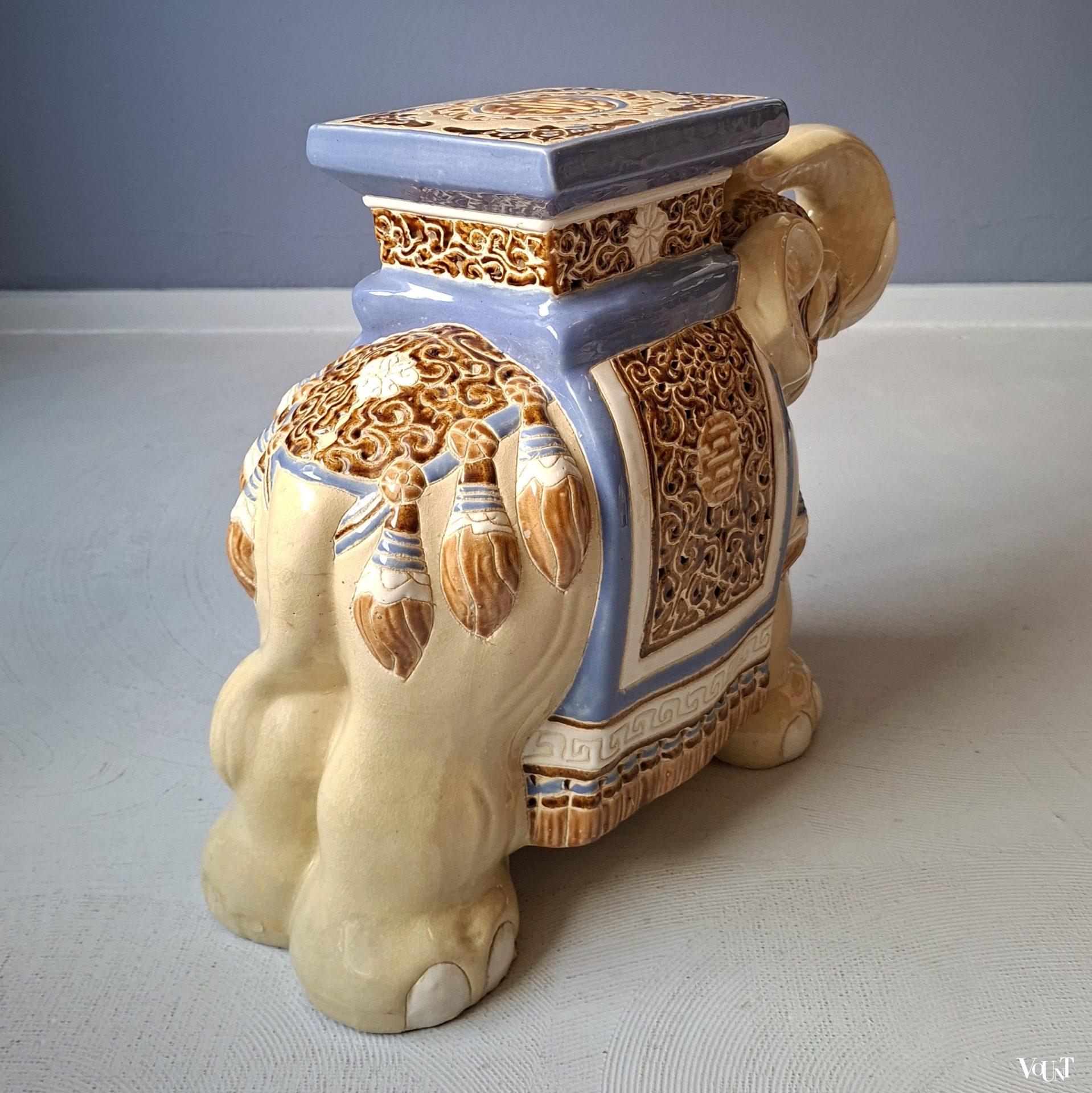 Olifant kruk/plantentafel keramiek, jaren '80/'90