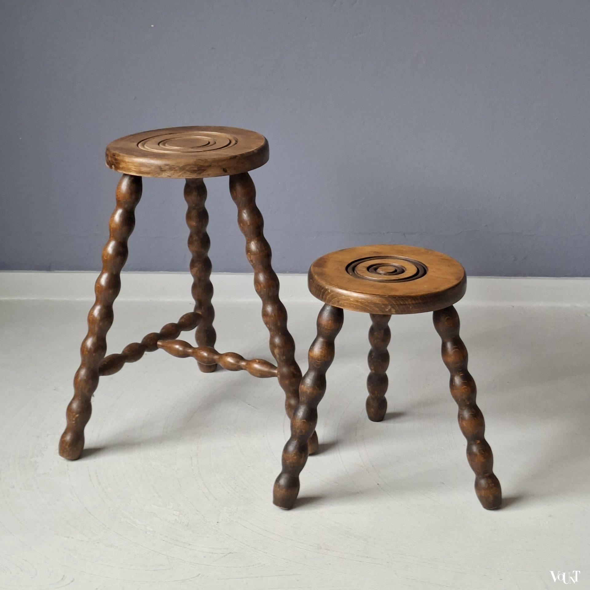 Set van 2 Franse driepoot bobbin krukken, jaren '60/'70